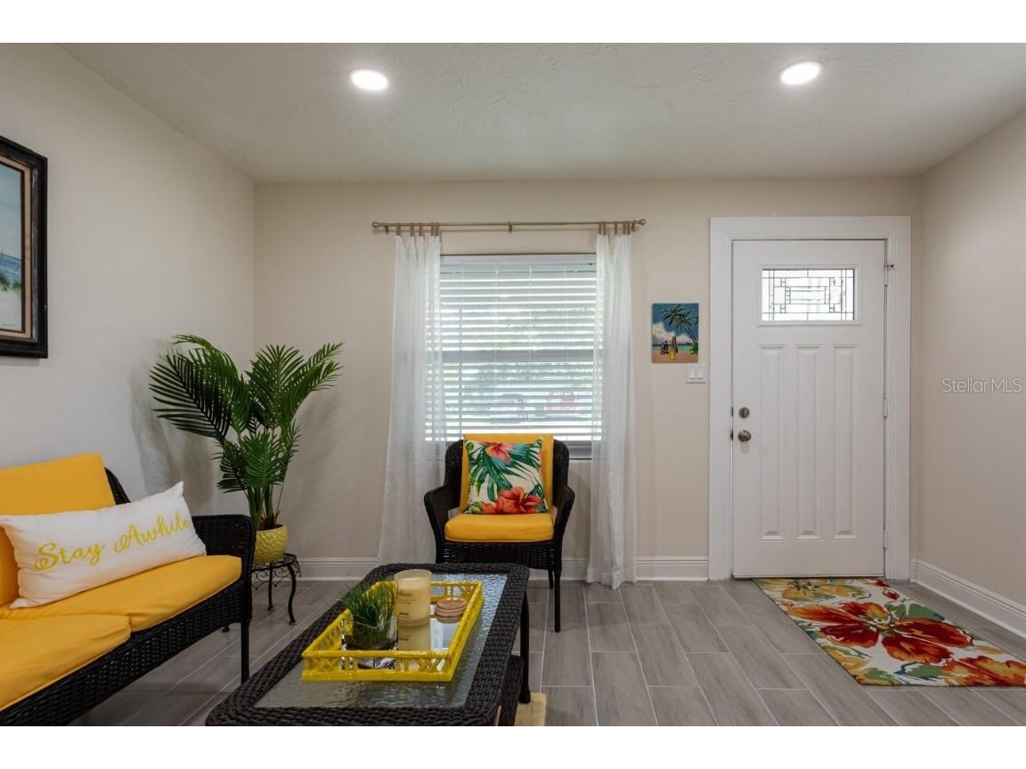 4611 17th Avenue N Saint Petersburg FL 33713 TB8388753 image11