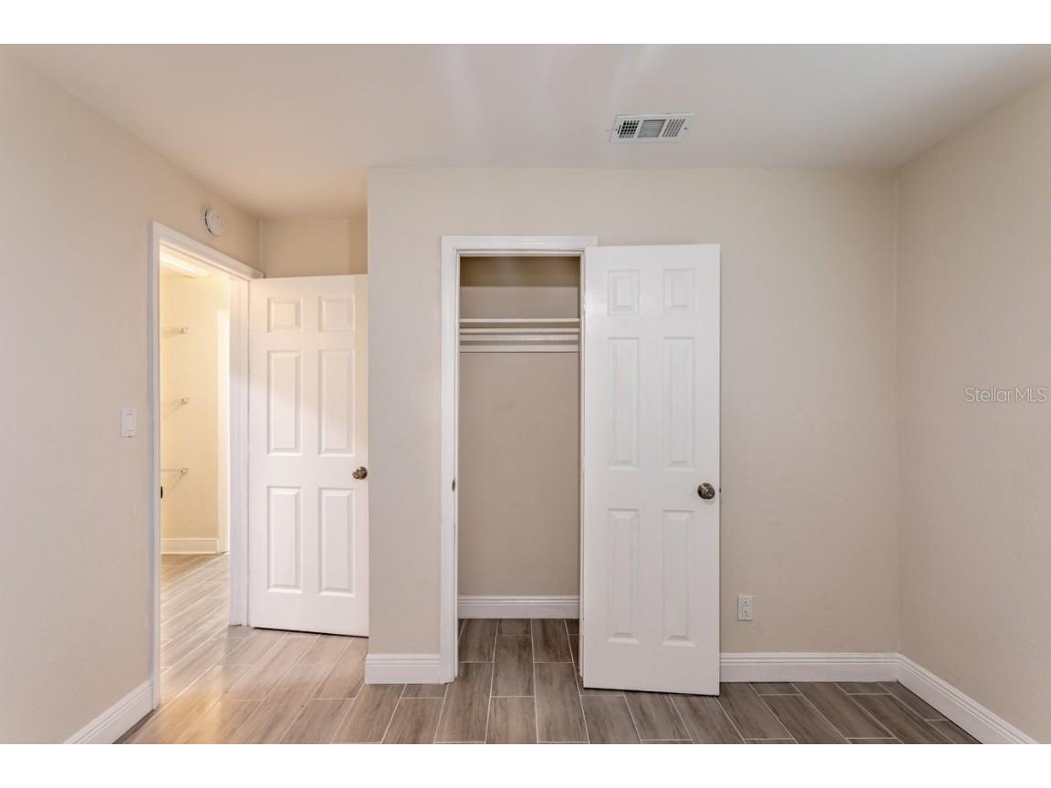 4611 17th Avenue N Saint Petersburg FL 33713 TB8388753 image9