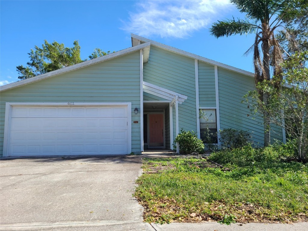 4611 34th Avenue Drive W Bradenton FL 34209 A4575851 image1
