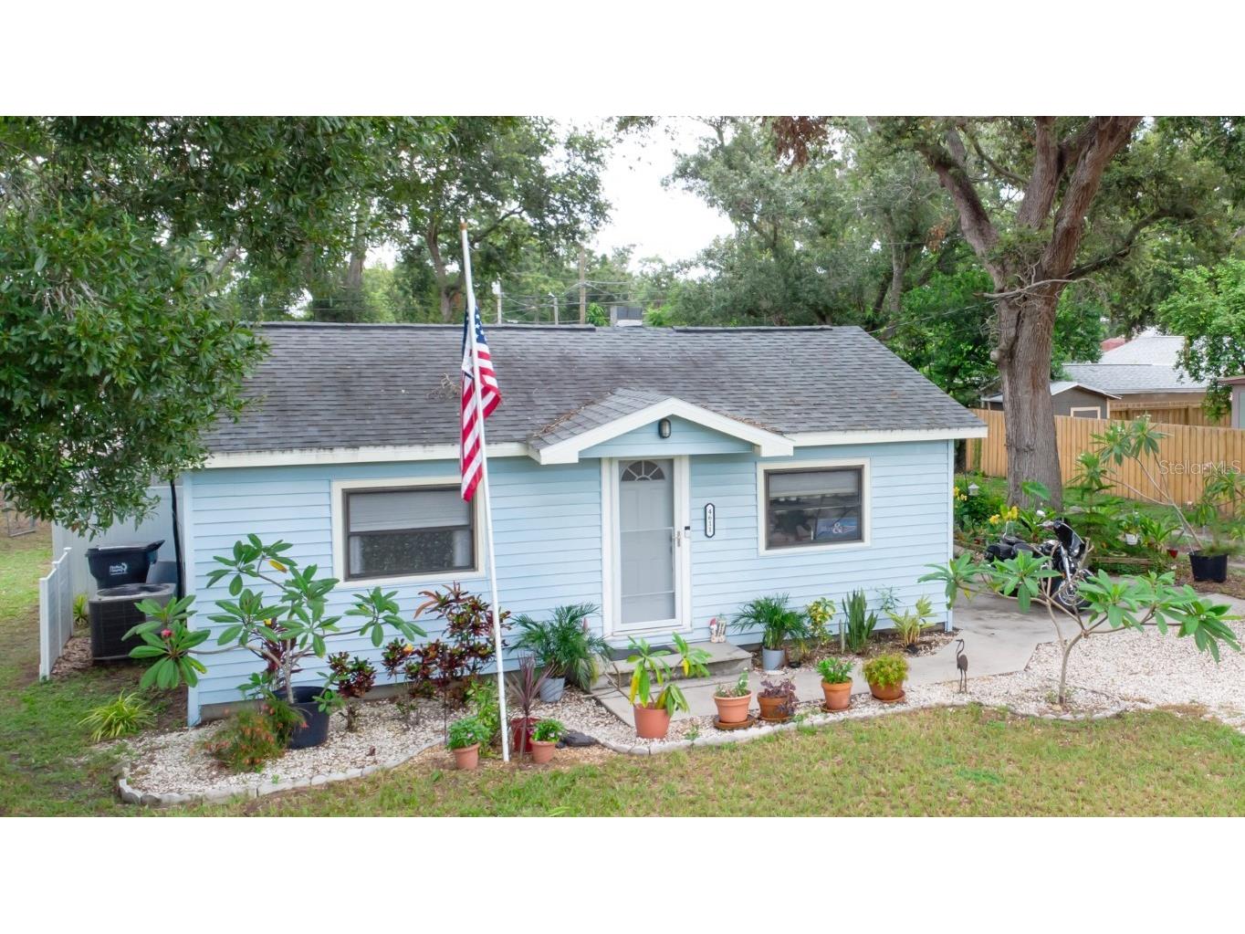 4611 41st Avenue N Saint Petersburg FL 33714 TB8408259 image1