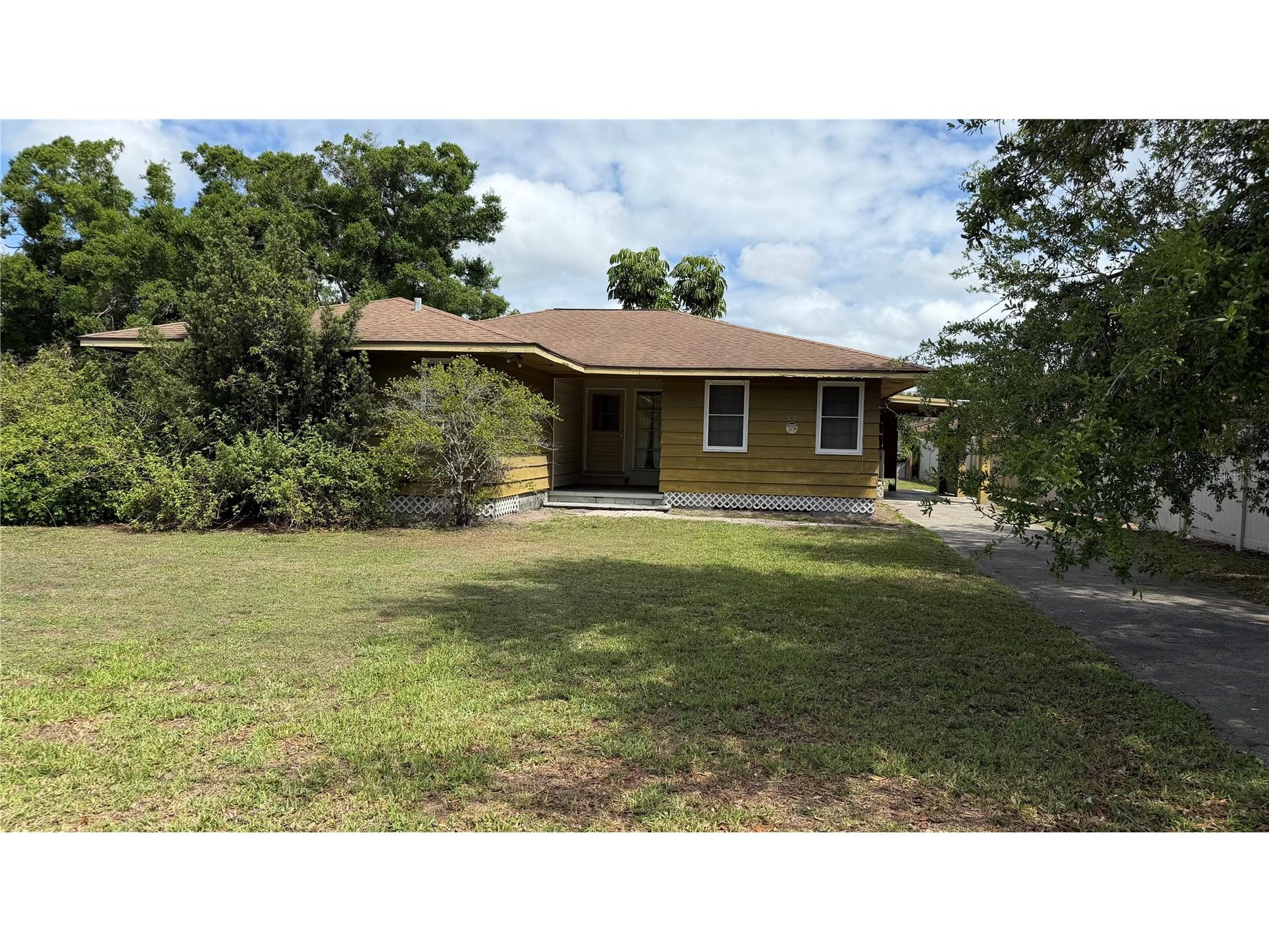 4611 Fruitville Road Sarasota FL 34232 A4689166 image1