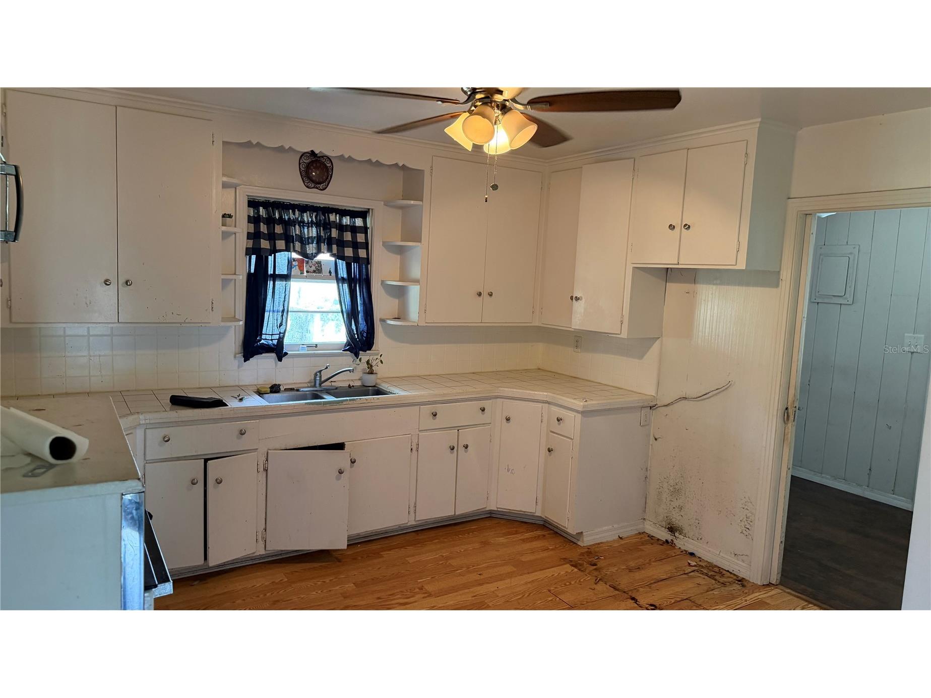 4611 Fruitville Road Sarasota FL 34232 A4689166 image6
