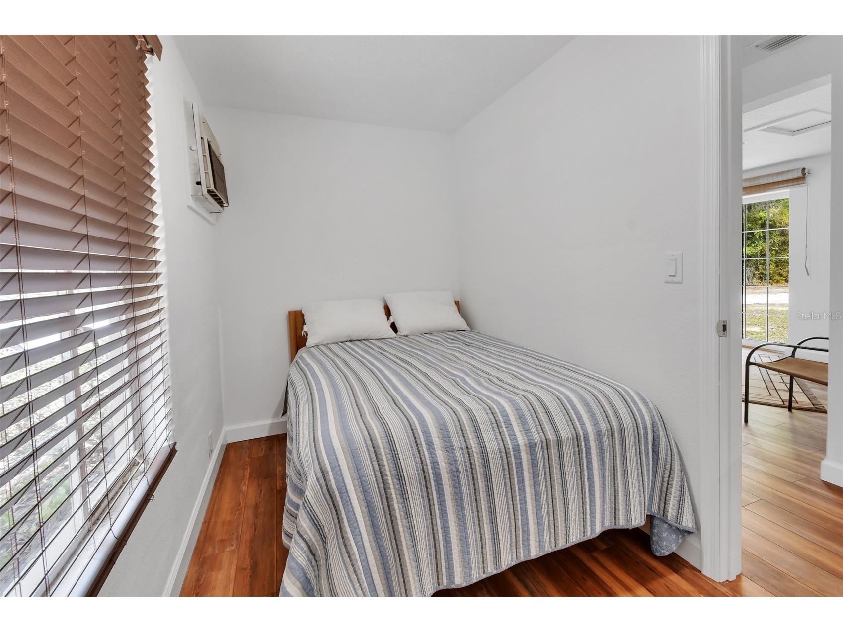 4611 Grand Avenue De Leon Springs FL 32130 V4947922 image23