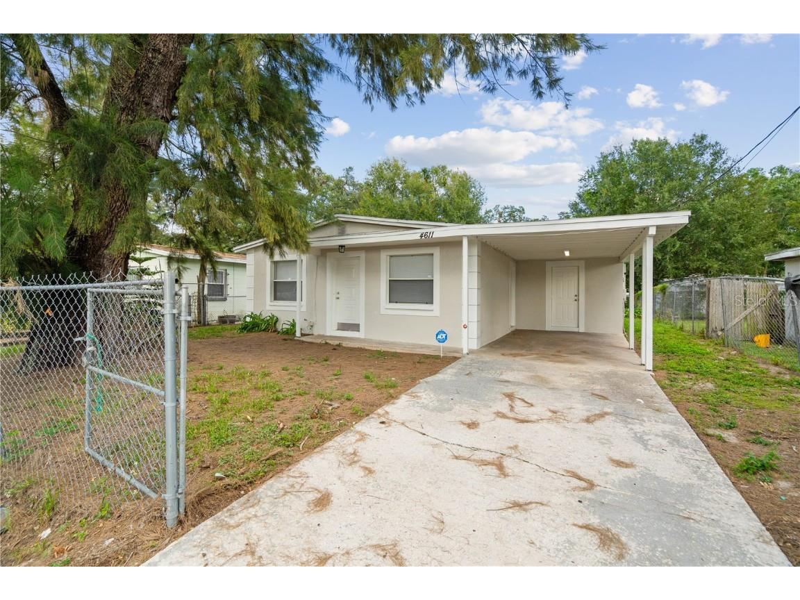 4611 N 35th Street Tampa FL 33610 U8223862 image1