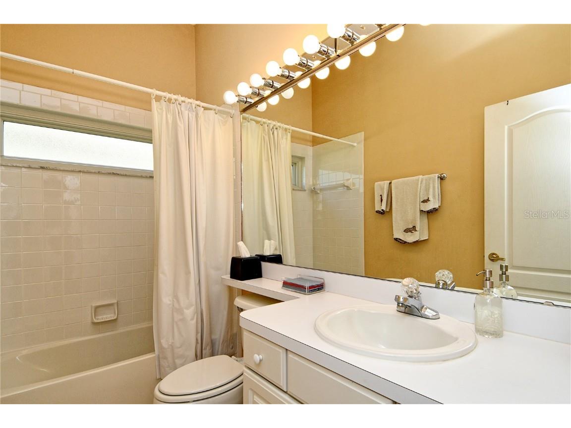 4611 Samoset Drive Sarasota FL 34241 A4667439 image31