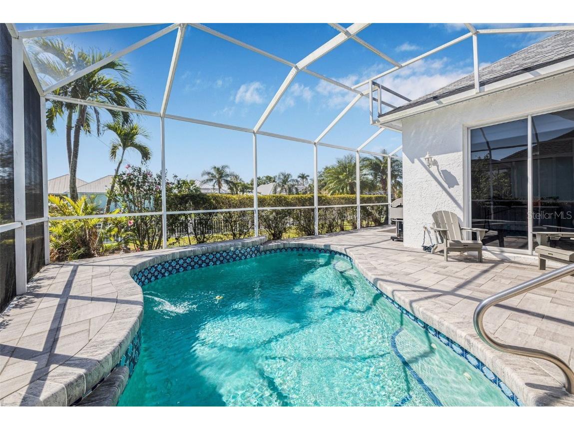 4612 Barracuda Drive Bradenton FL 34208 - Canal TB8437811 image2