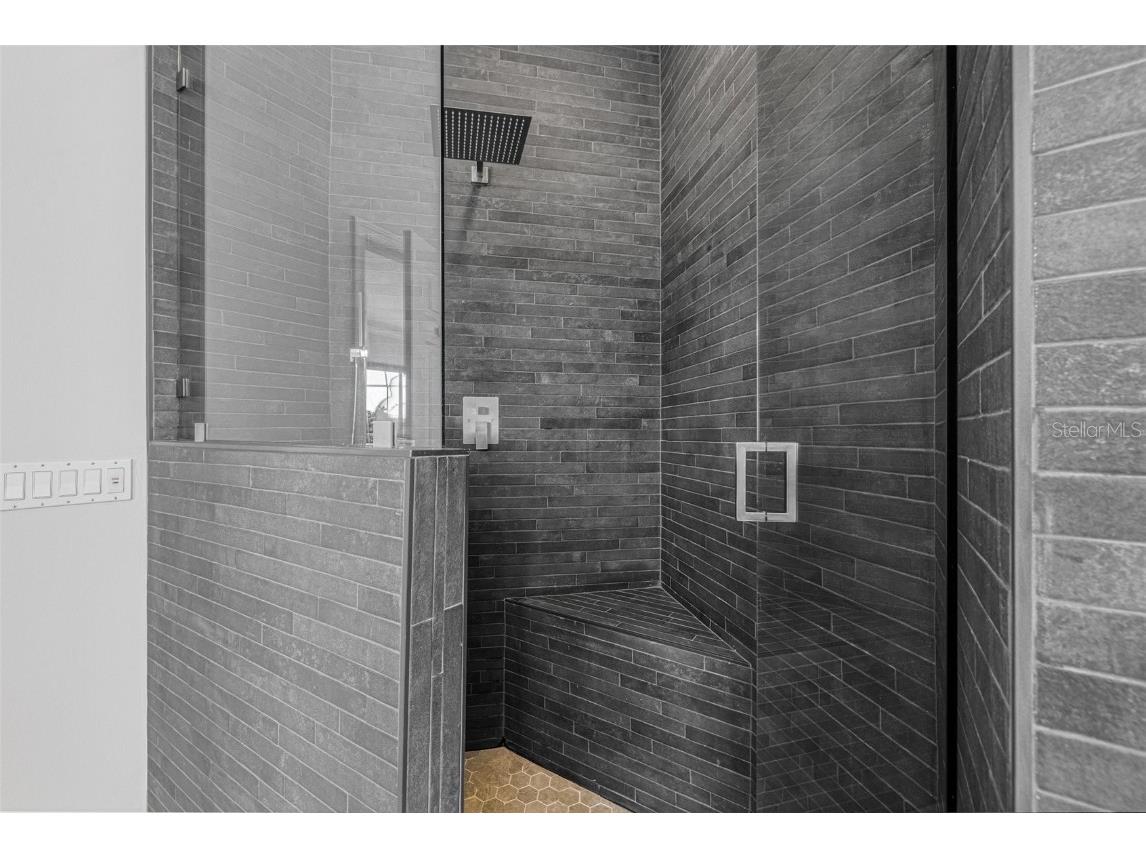 4612 Barracuda Drive Bradenton FL 34208 - Canal TB8437811 image9