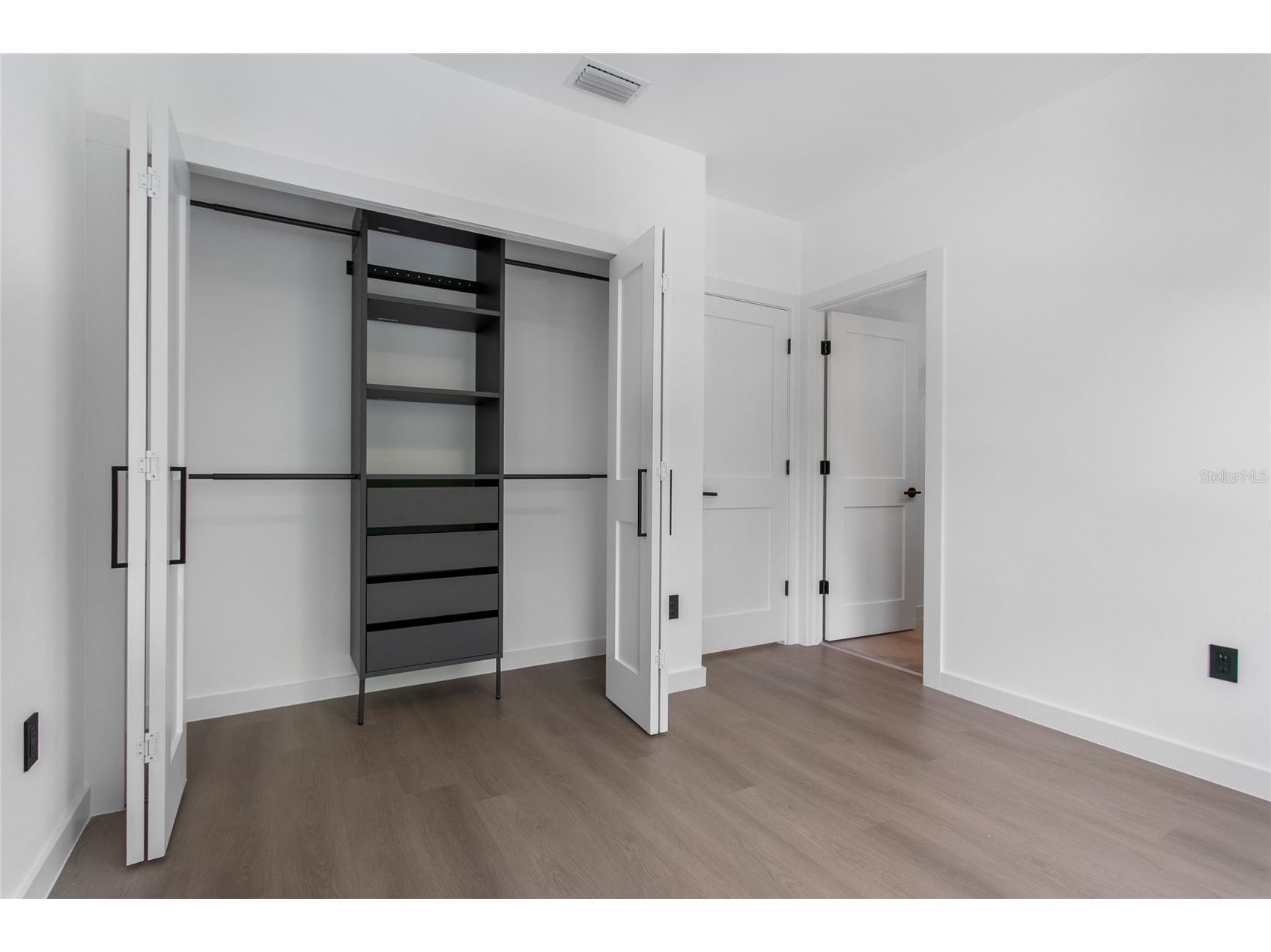 4613 Queensboro Avenue S Saint Petersburg FL 33711 TB8512625 image27