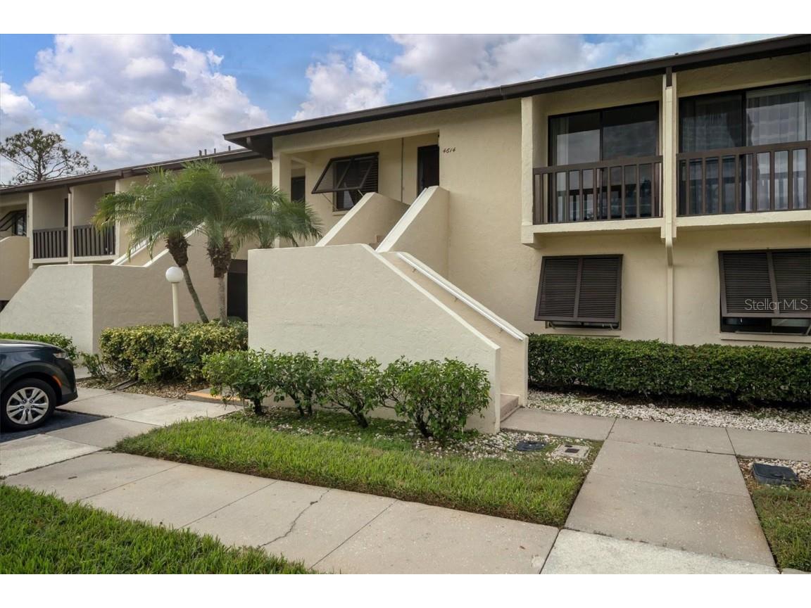 4614 Longwater Chase #82 Sarasota FL 34235 A4604053 image1