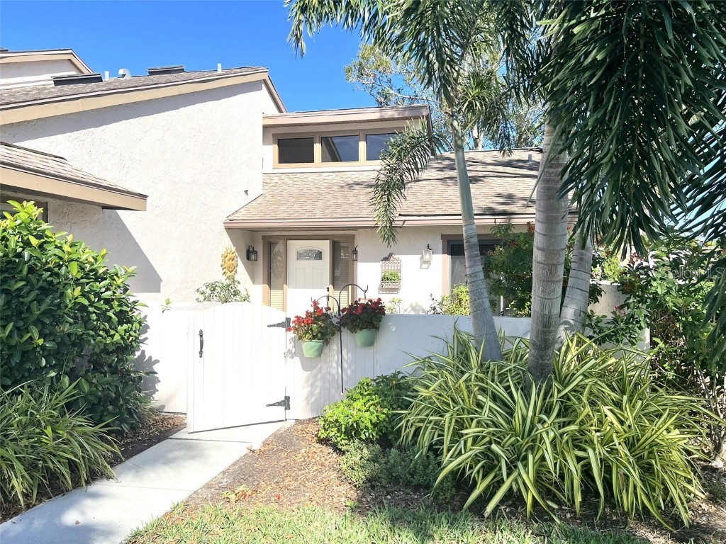 4615 Hidden View Place #26 Sarasota FL 34235 A4637329 image1