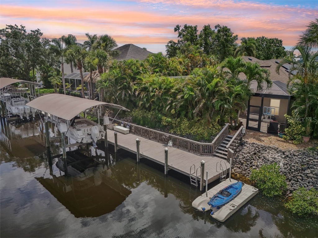 4615 Shark Drive Bradenton FL 34208 - MANATEE RIVER TB8401222 image1