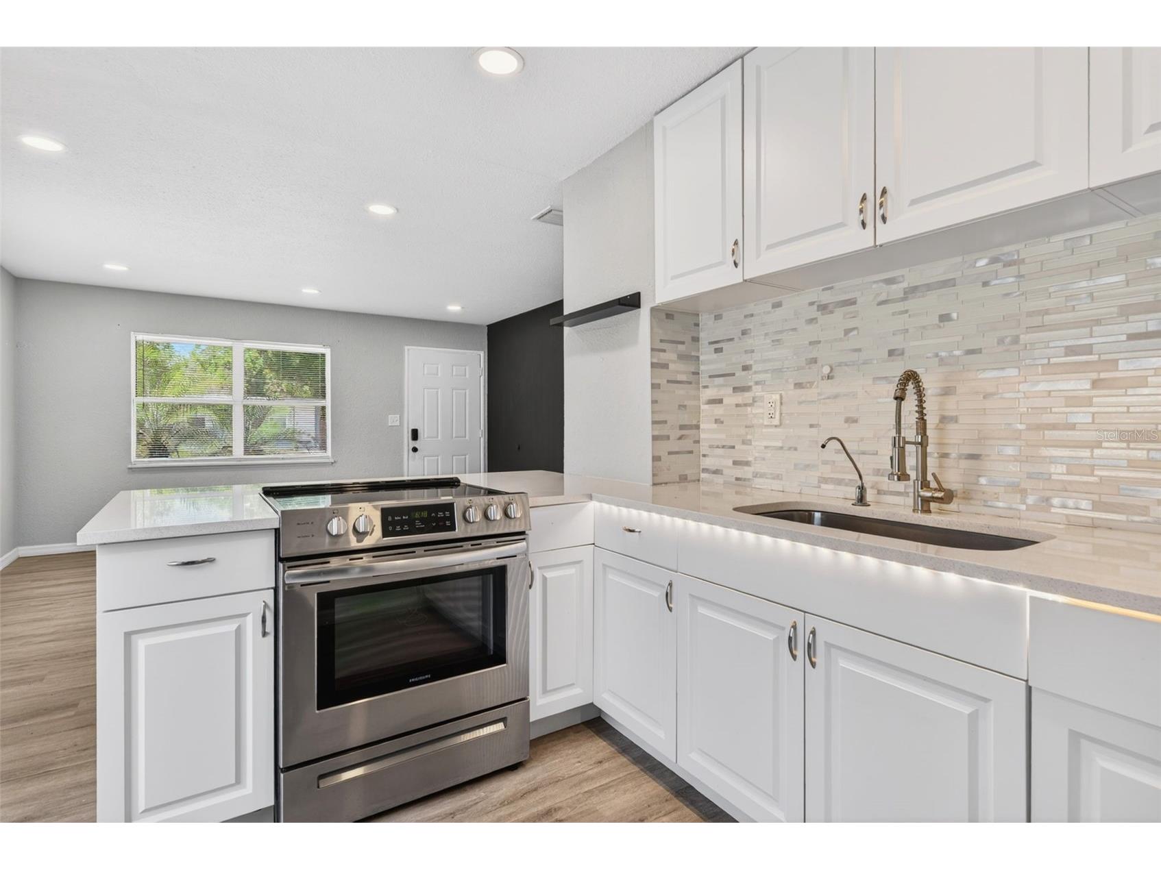 4616 9th Avenue S Saint Petersburg FL 33711 TB8504999 image17