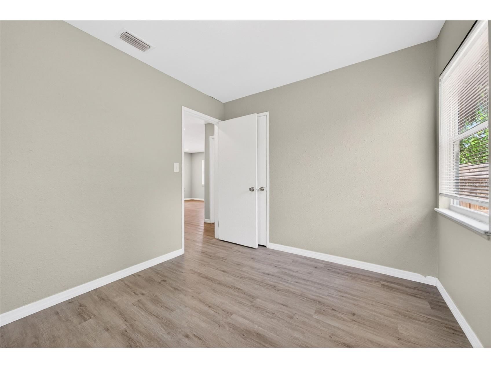 4616 9th Avenue S Saint Petersburg FL 33711 TB8504999 image28