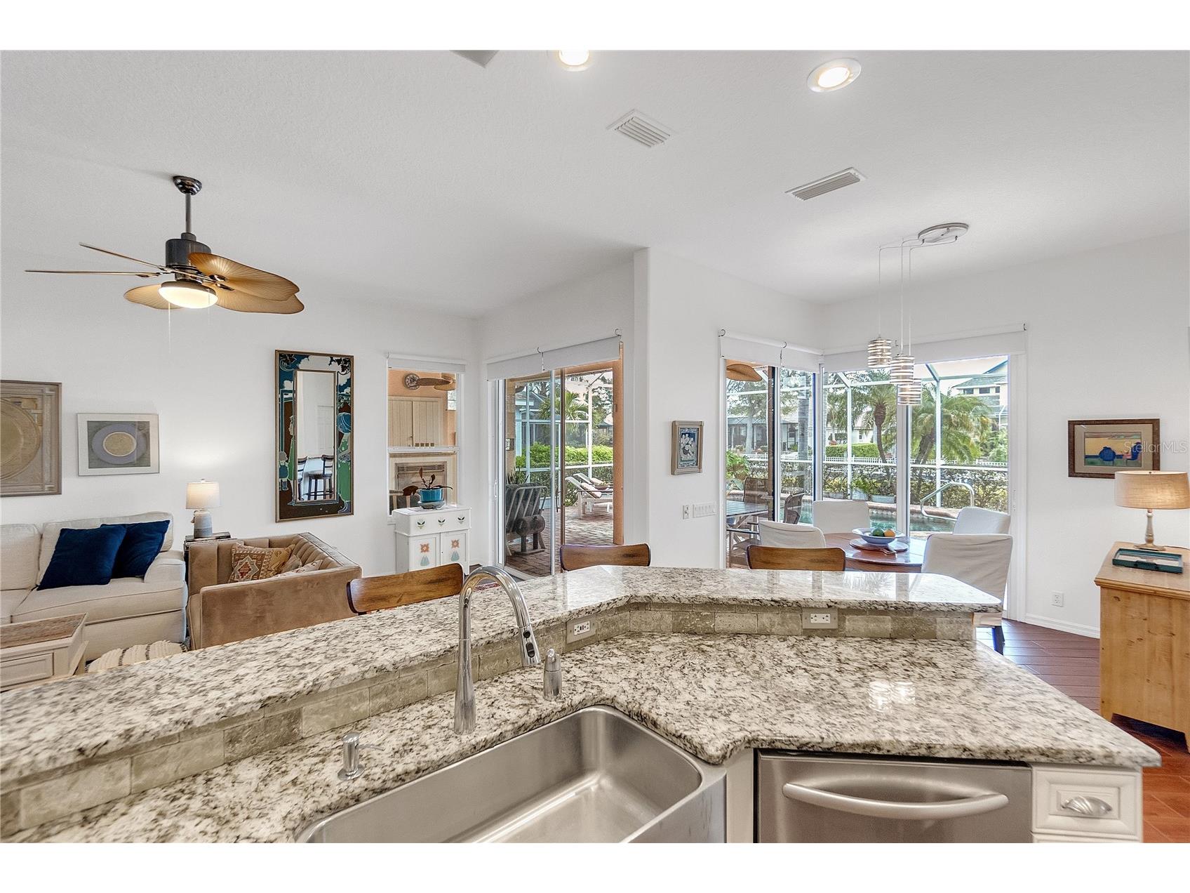4616 Blue Marlin Drive Bradenton FL 34208 - MANATEE RIVER A4679222 image3