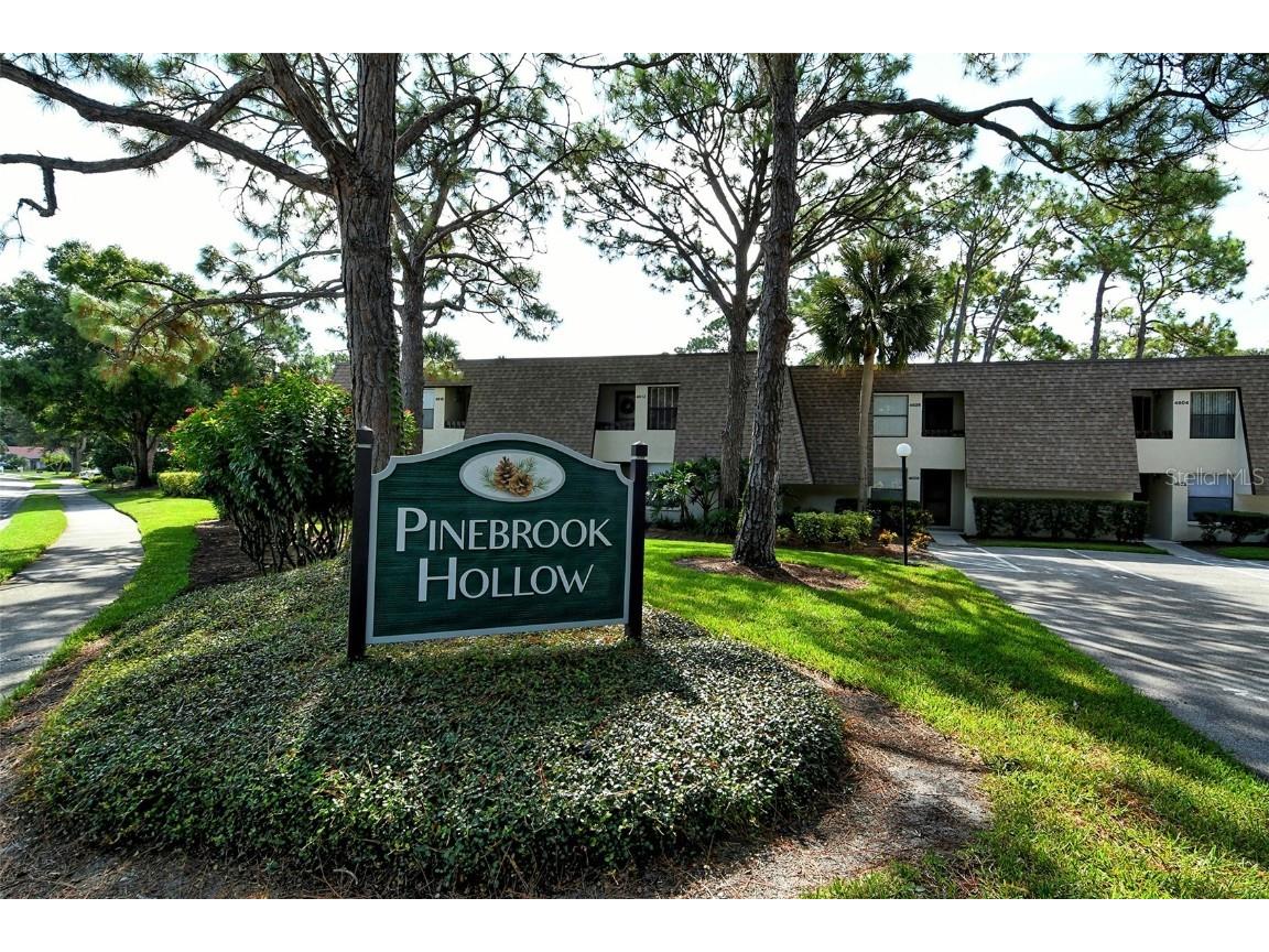 4616 Ringwood Meadow #20 Sarasota FL 34235 A4580655 image1