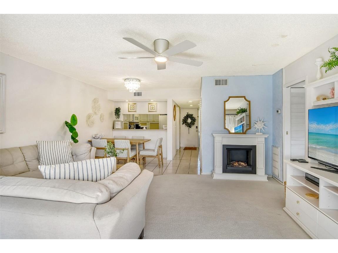 4616 Ringwood Meadow #20 Sarasota FL 34235 A4580655 image16