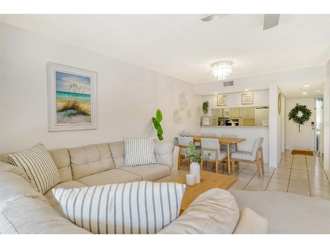 4616 Ringwood Meadow #20 Sarasota FL 34235 A4580655 image17