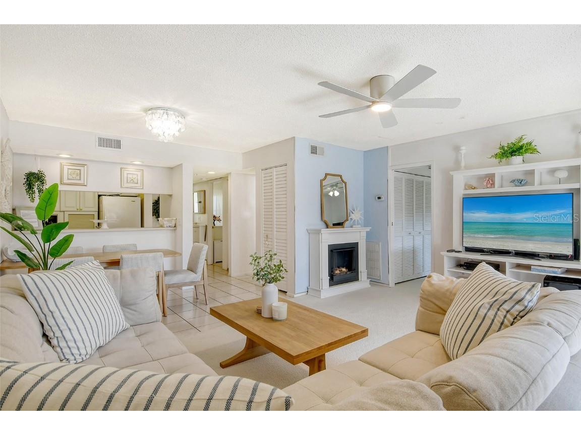 4616 Ringwood Meadow #20 Sarasota FL 34235 A4580655 image18