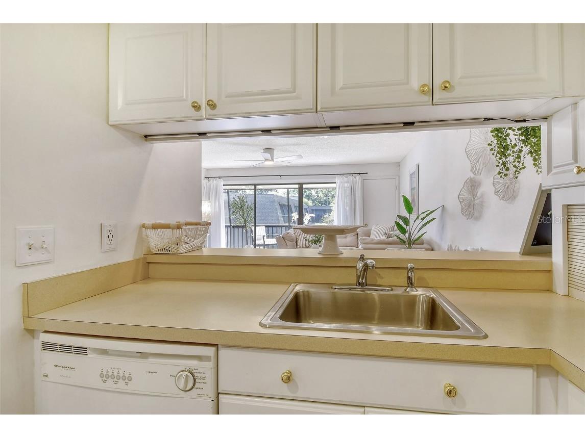 4616 Ringwood Meadow #20 Sarasota FL 34235 A4580655 image23