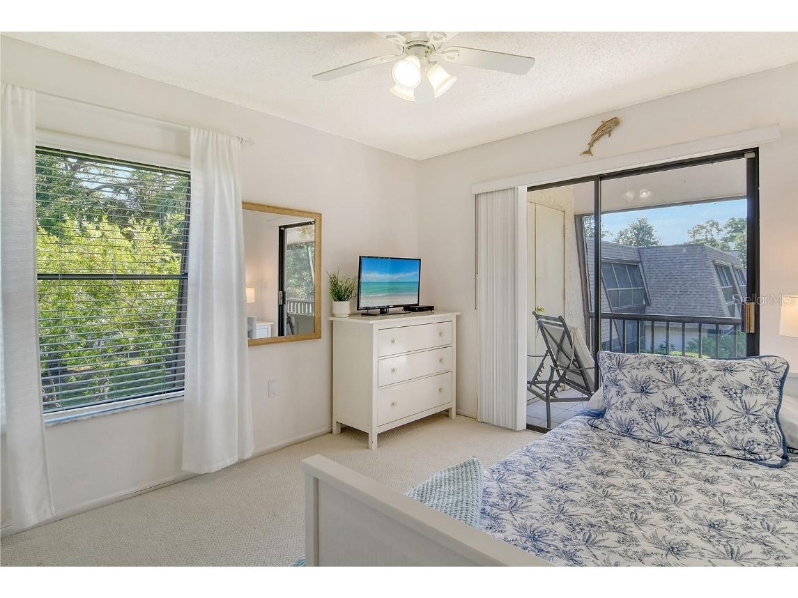 4616 Ringwood Meadow #20 Sarasota FL 34235 A4580655 image28