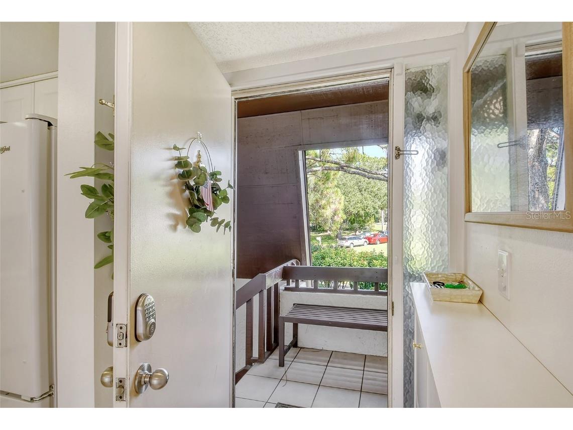 4616 Ringwood Meadow #20 Sarasota FL 34235 A4580655 image3