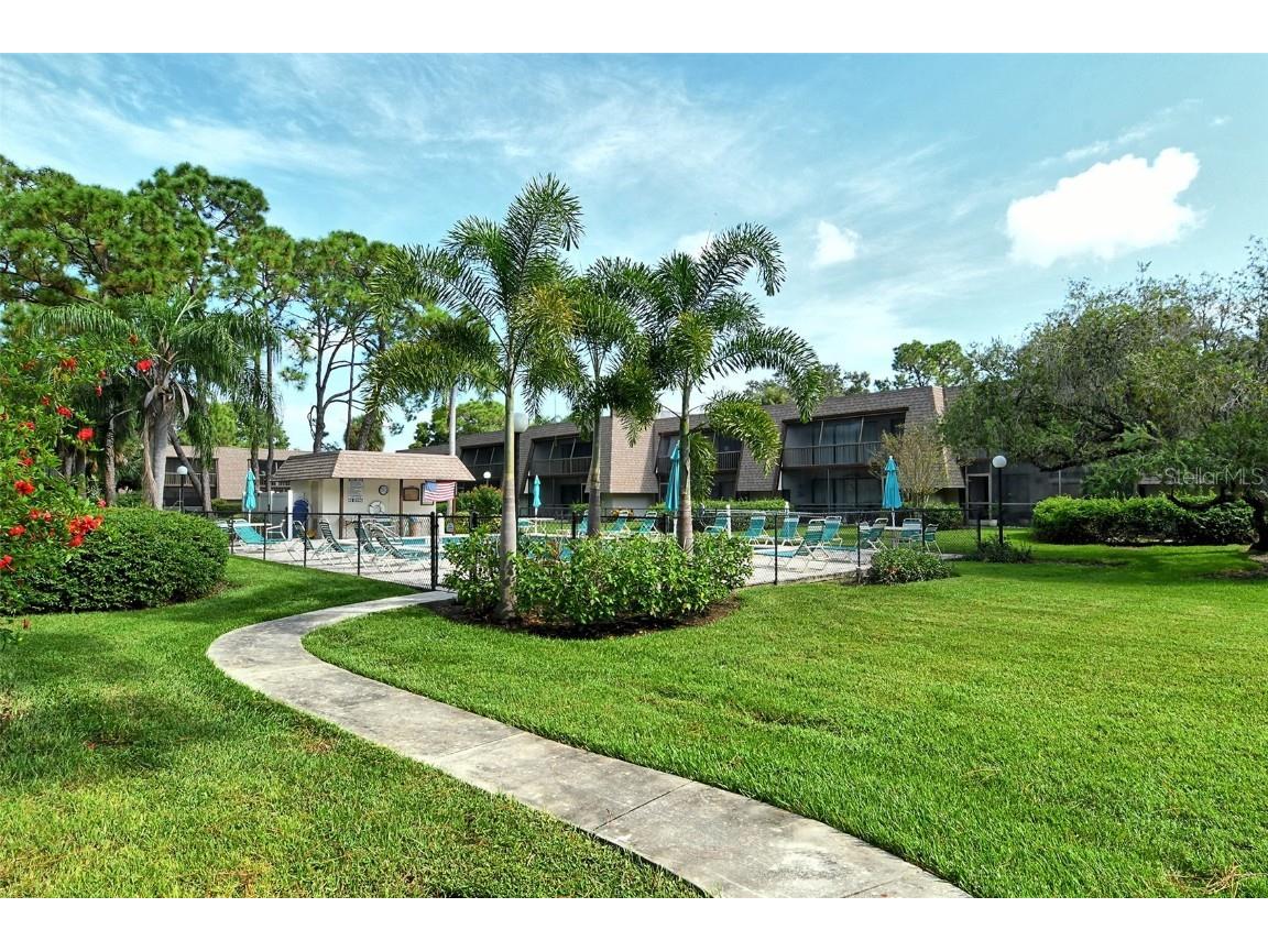 4616 Ringwood Meadow #20 Sarasota FL 34235 A4580655 image34