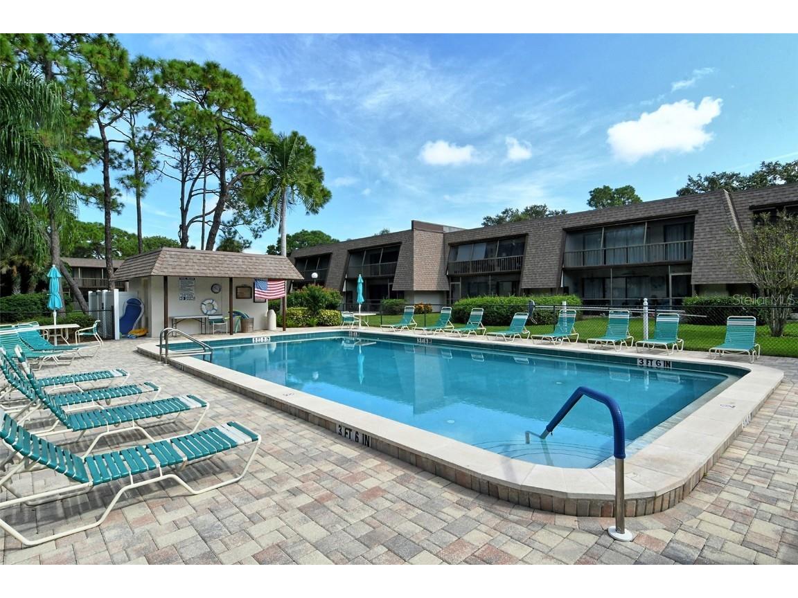 4616 Ringwood Meadow #20 Sarasota FL 34235 A4580655 image37