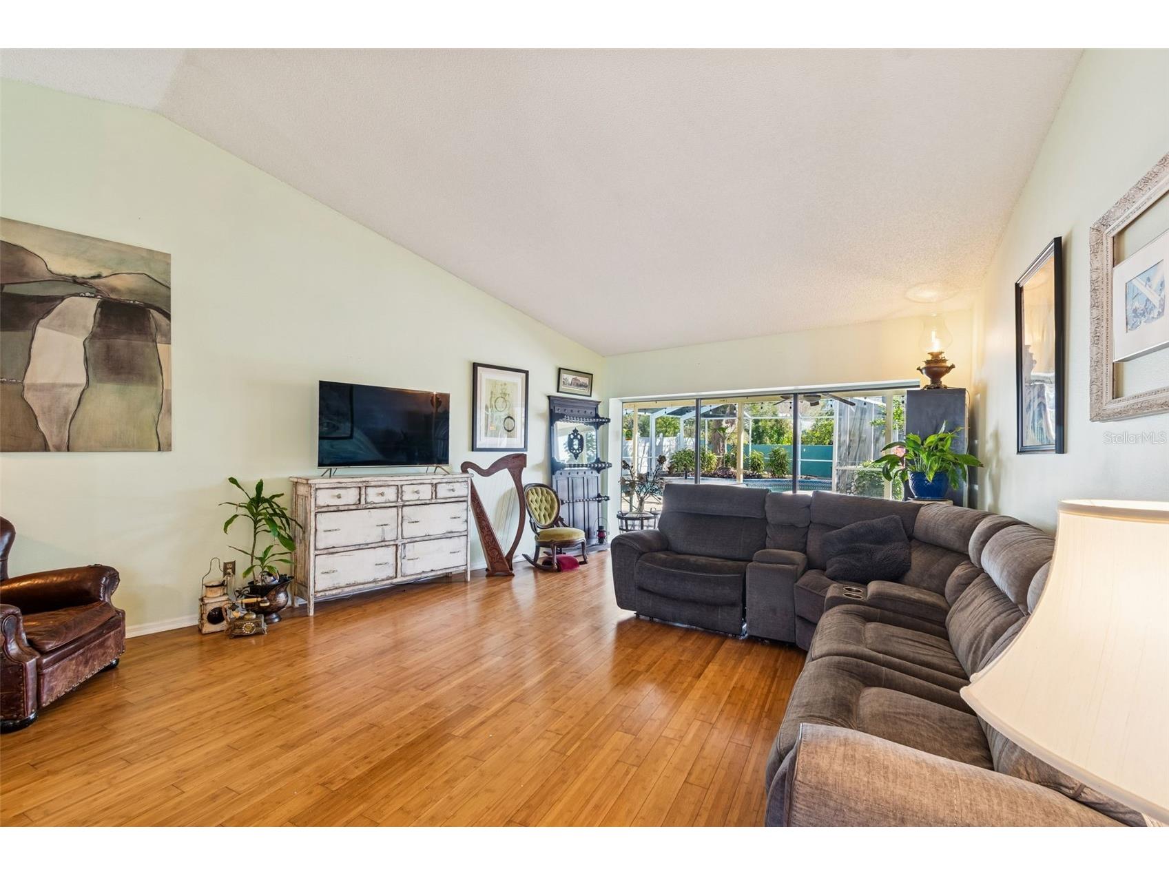 4616 Westford Circle Tampa FL 33618 TB8474422 image13