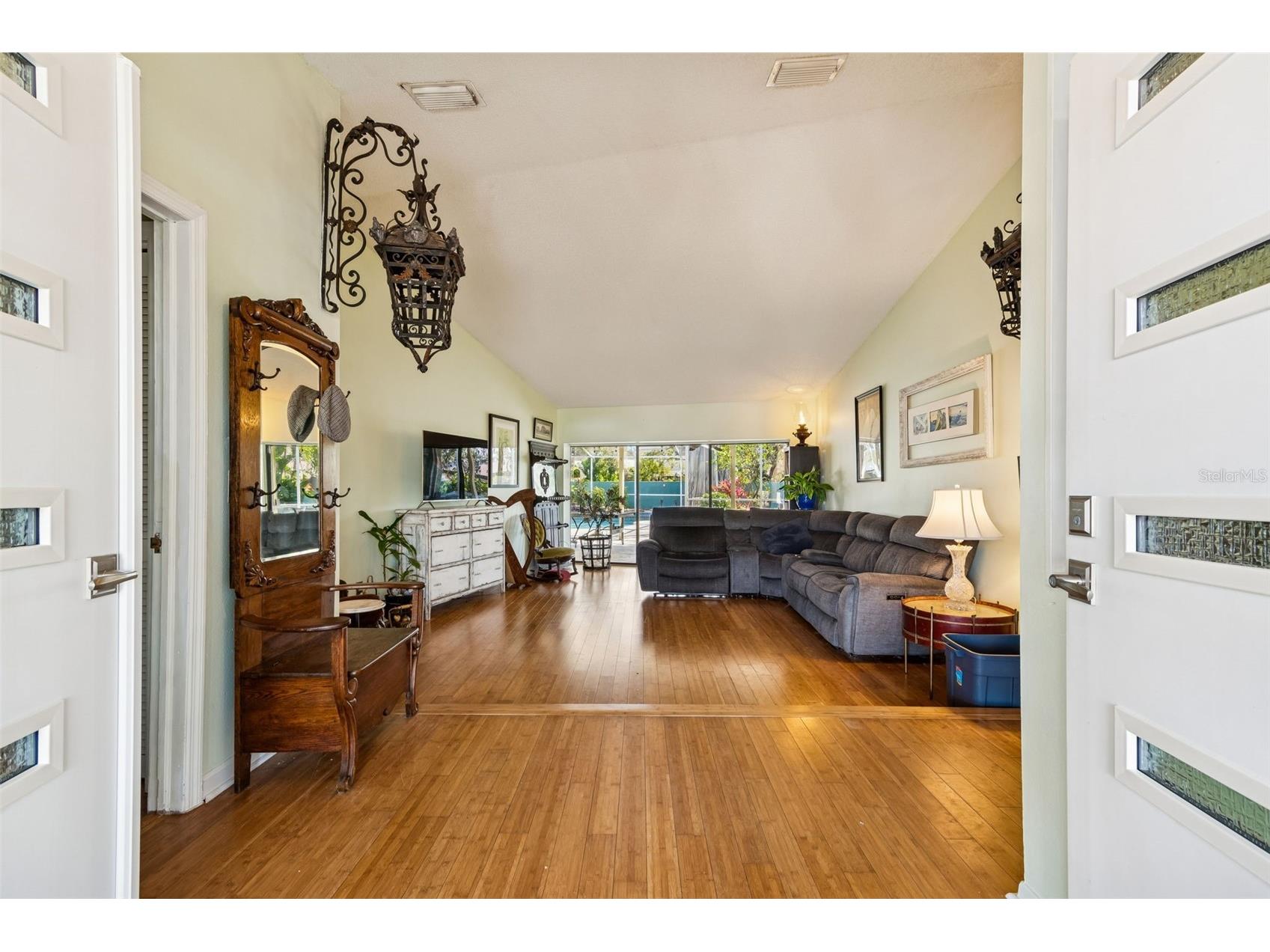 4616 Westford Circle Tampa FL 33618 TB8474422 image7