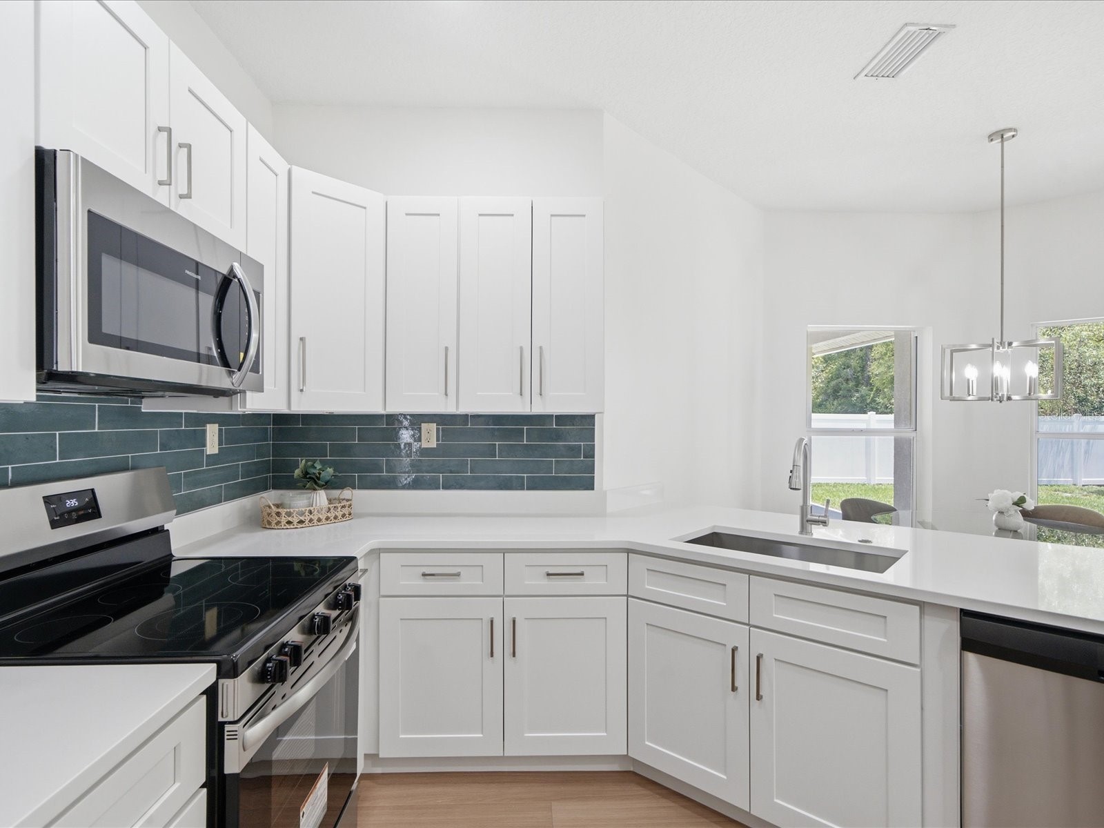 4617 Debbie Lane Lutz FL 33559 TB8523433 image20