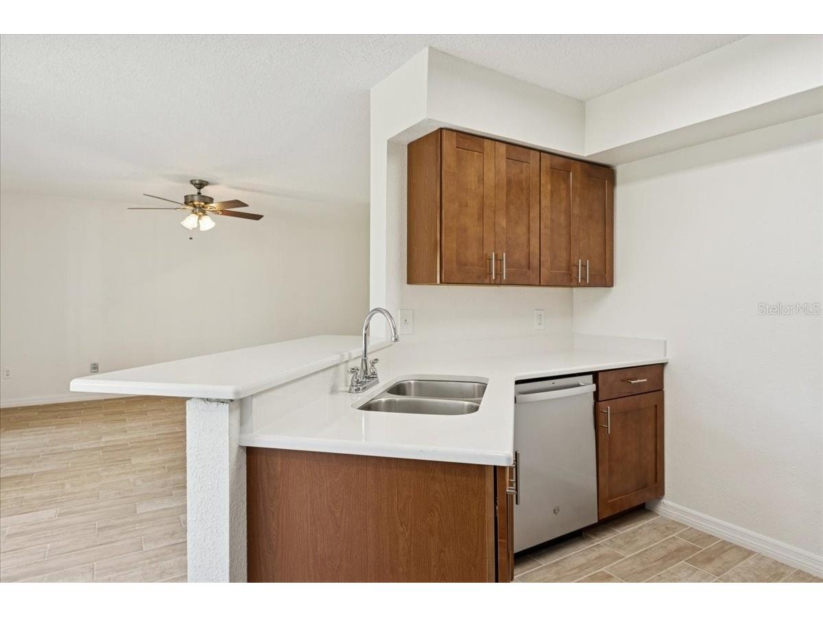 4617 Gate Pl #105 Orlando FL 32811 O6382923 image11