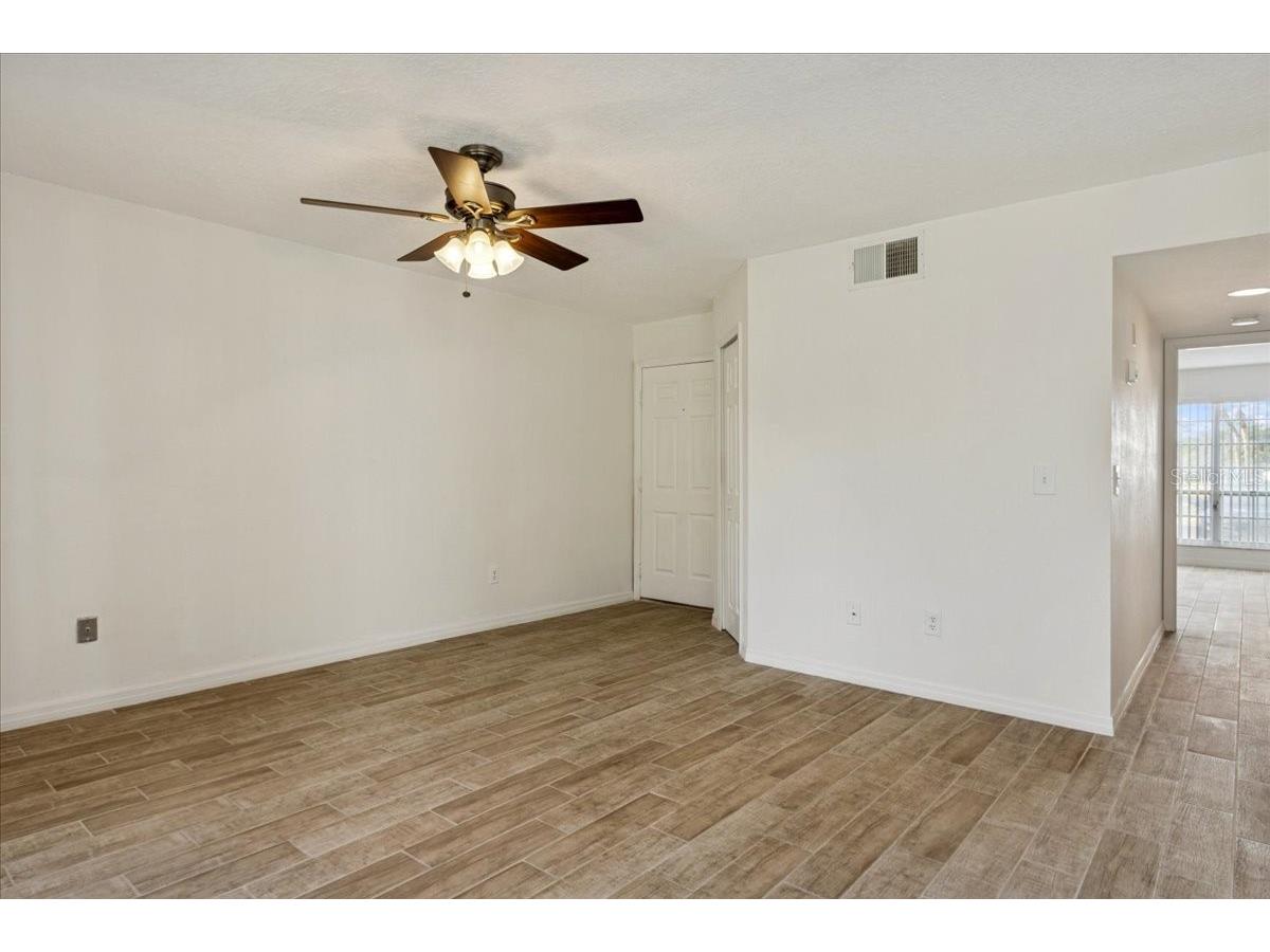 4617 Gate Pl #105 Orlando FL 32811 O6382923 image4
