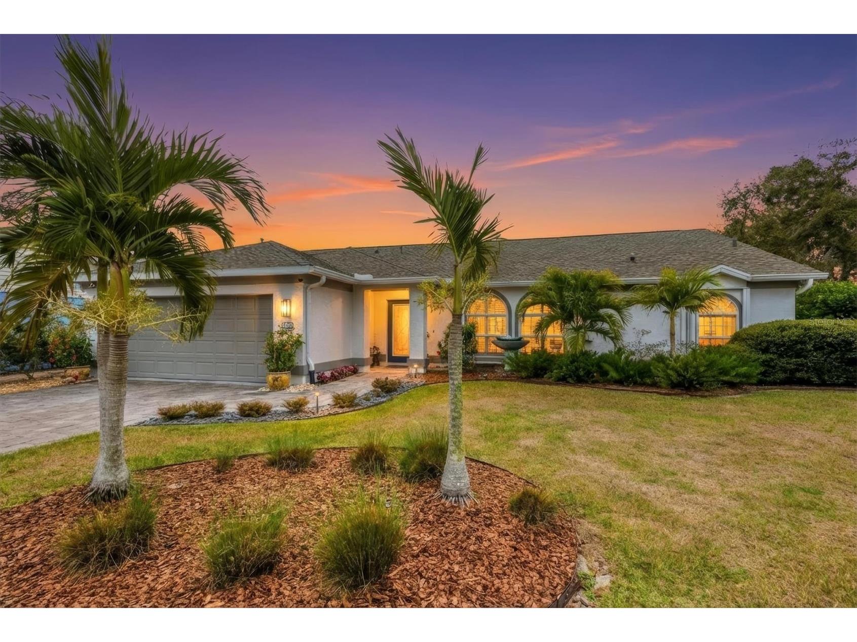 4617 Hamlets Grove Drive Sarasota FL 34235 A4679968 image1