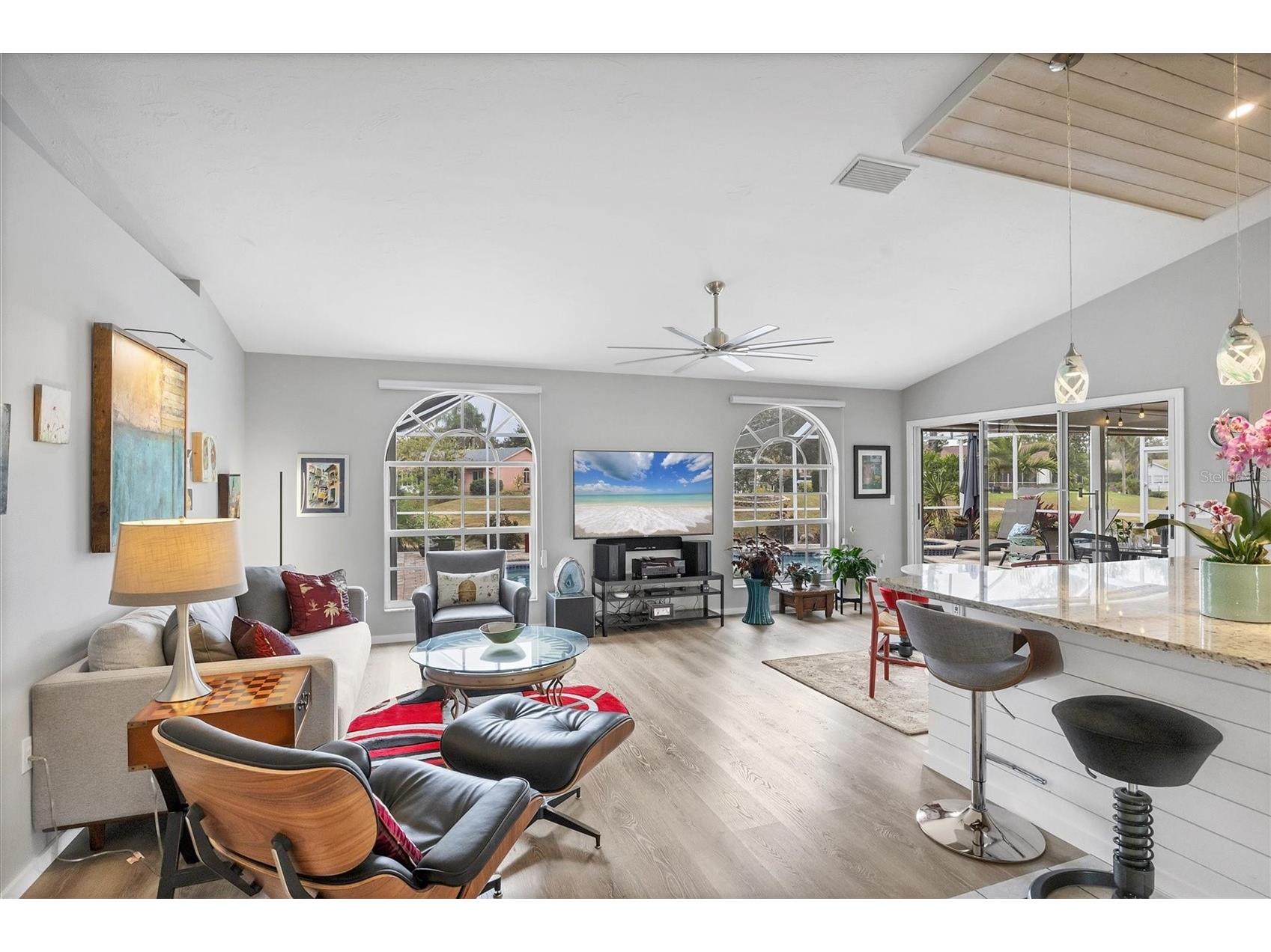 4617 Hamlets Grove Drive Sarasota FL 34235 A4679968 image19