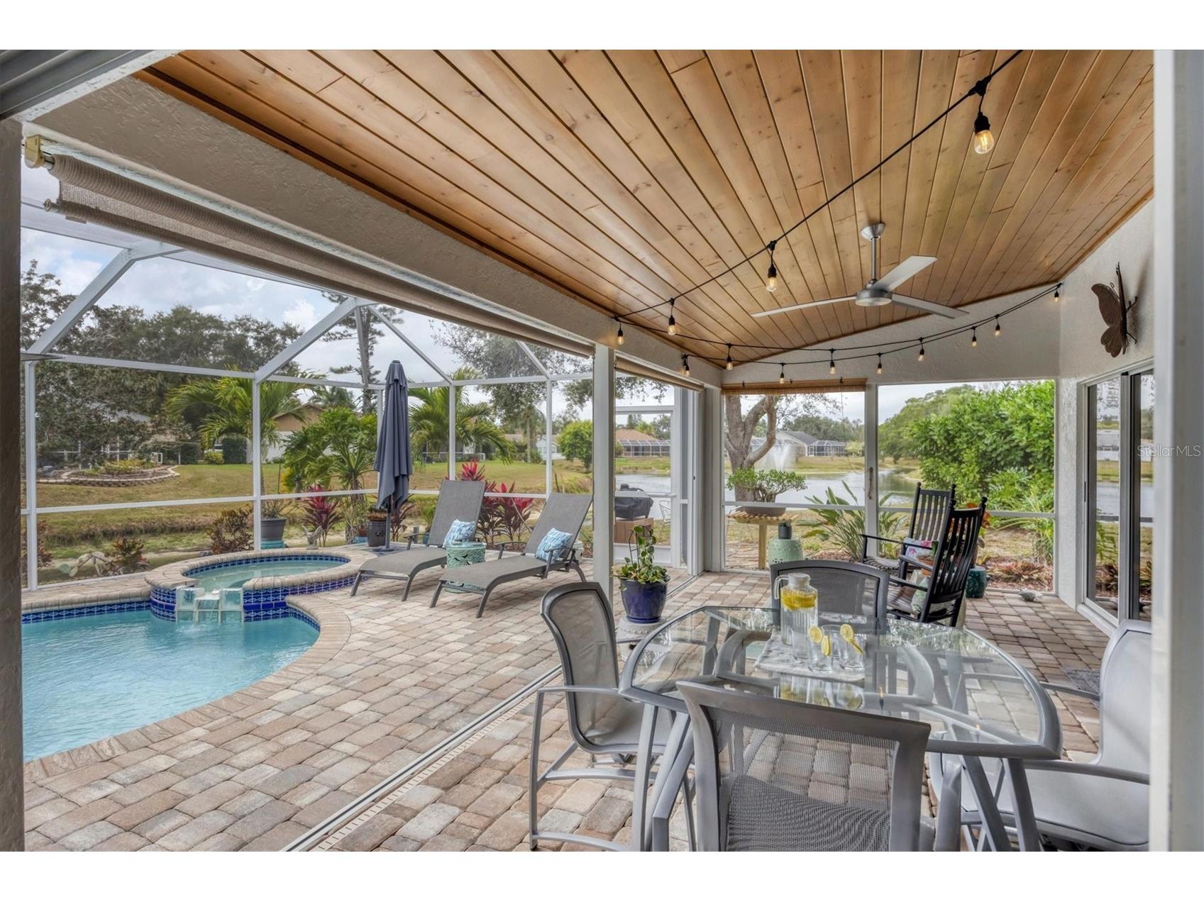 4617 Hamlets Grove Drive Sarasota FL 34235 A4679968 image37