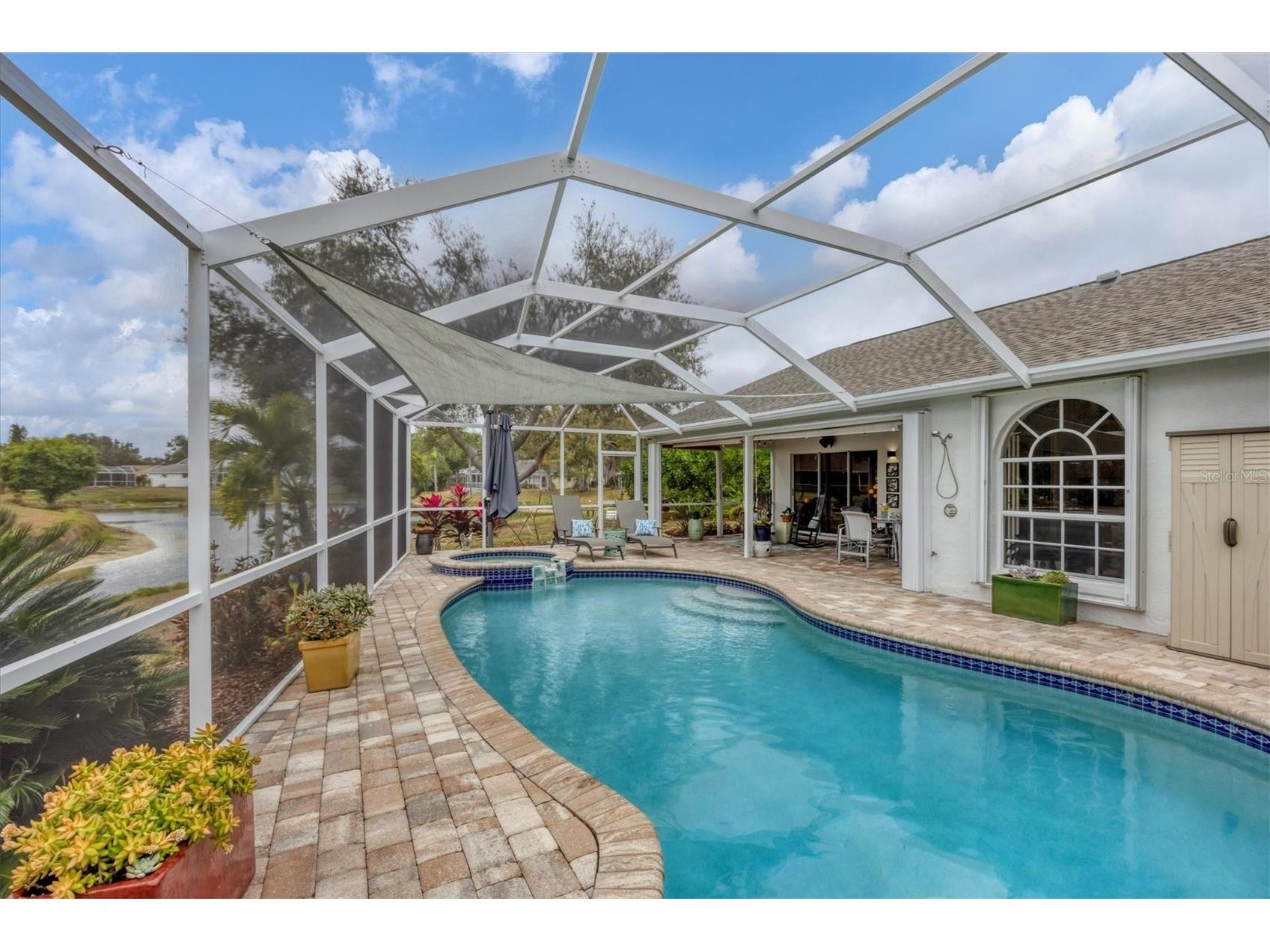 4617 Hamlets Grove Drive Sarasota FL 34235 A4679968 image42