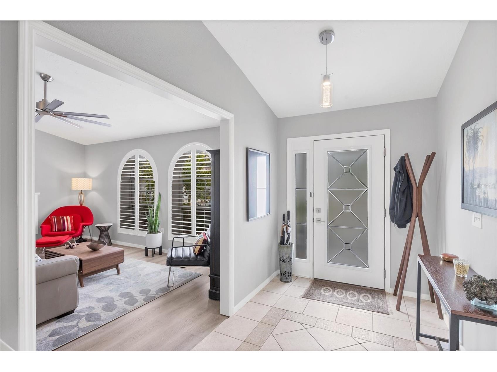 4617 Hamlets Grove Drive Sarasota FL 34235 A4679968 image8