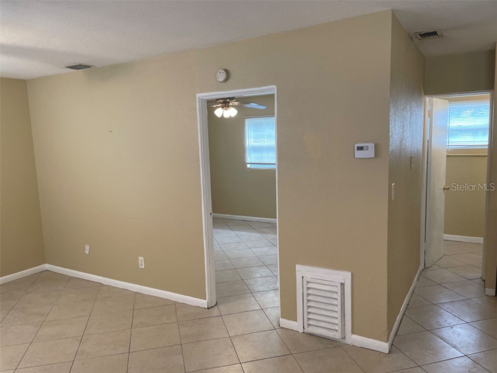 4618 20th Avenue S Saint Petersburg FL 33711 TB8435287 image4