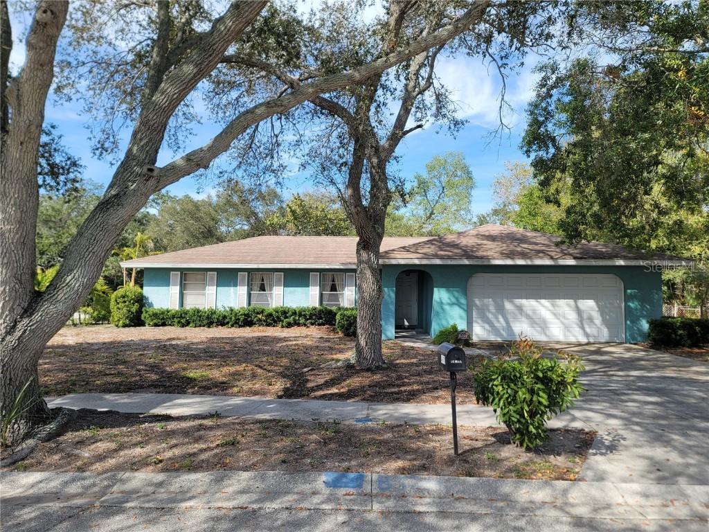 4618 34th Ave W Bradenton FL 34209 A4596087 image1