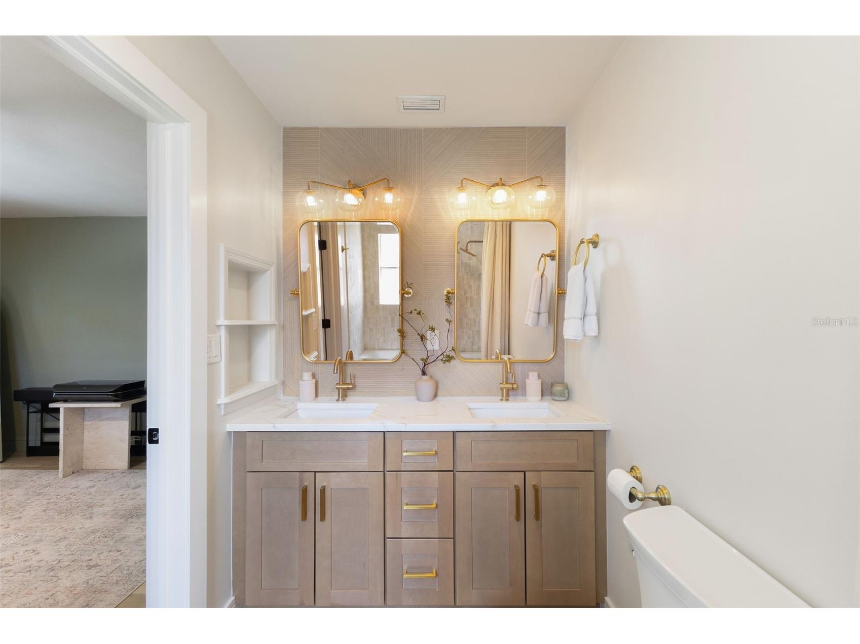 4618 Bayshore Boulevard NE Saint Petersburg FL 33703 TB8496521 image26