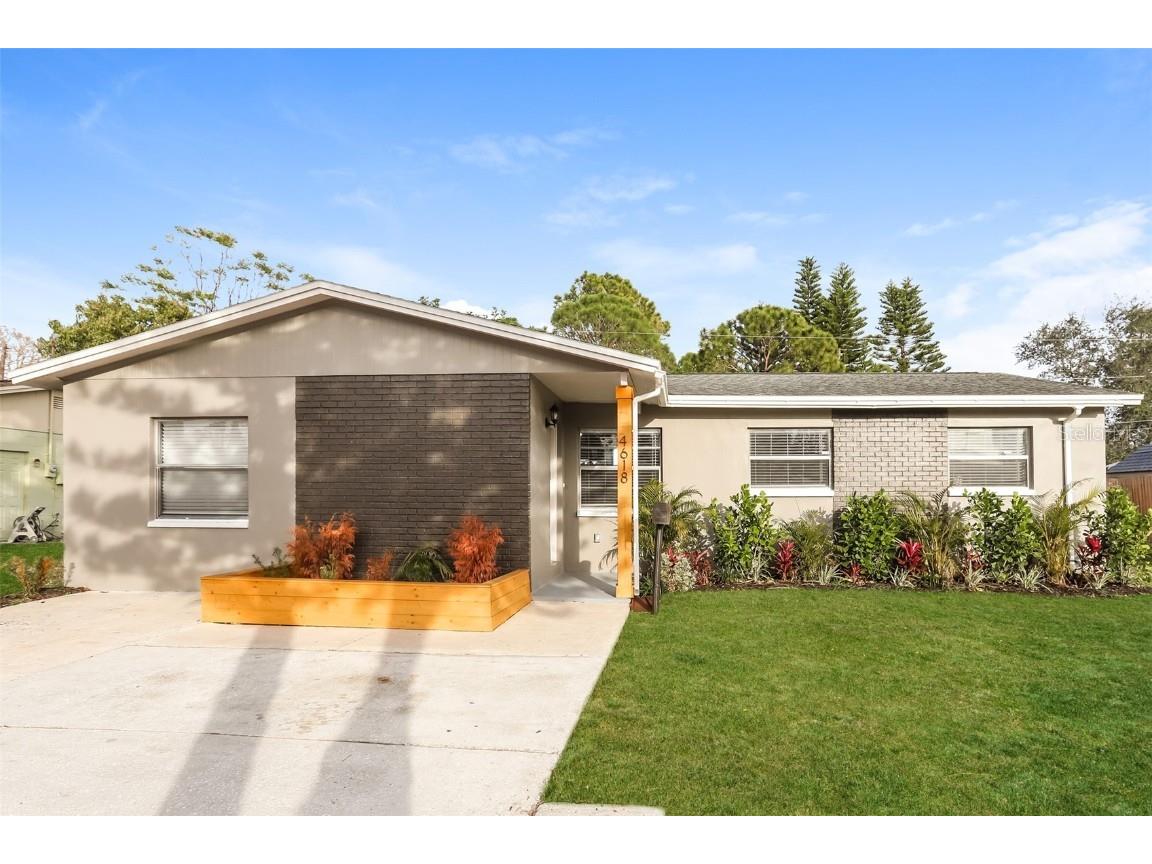 4618 Redfish Lane SE Saint Petersburg FL 33705 O6281836 image1