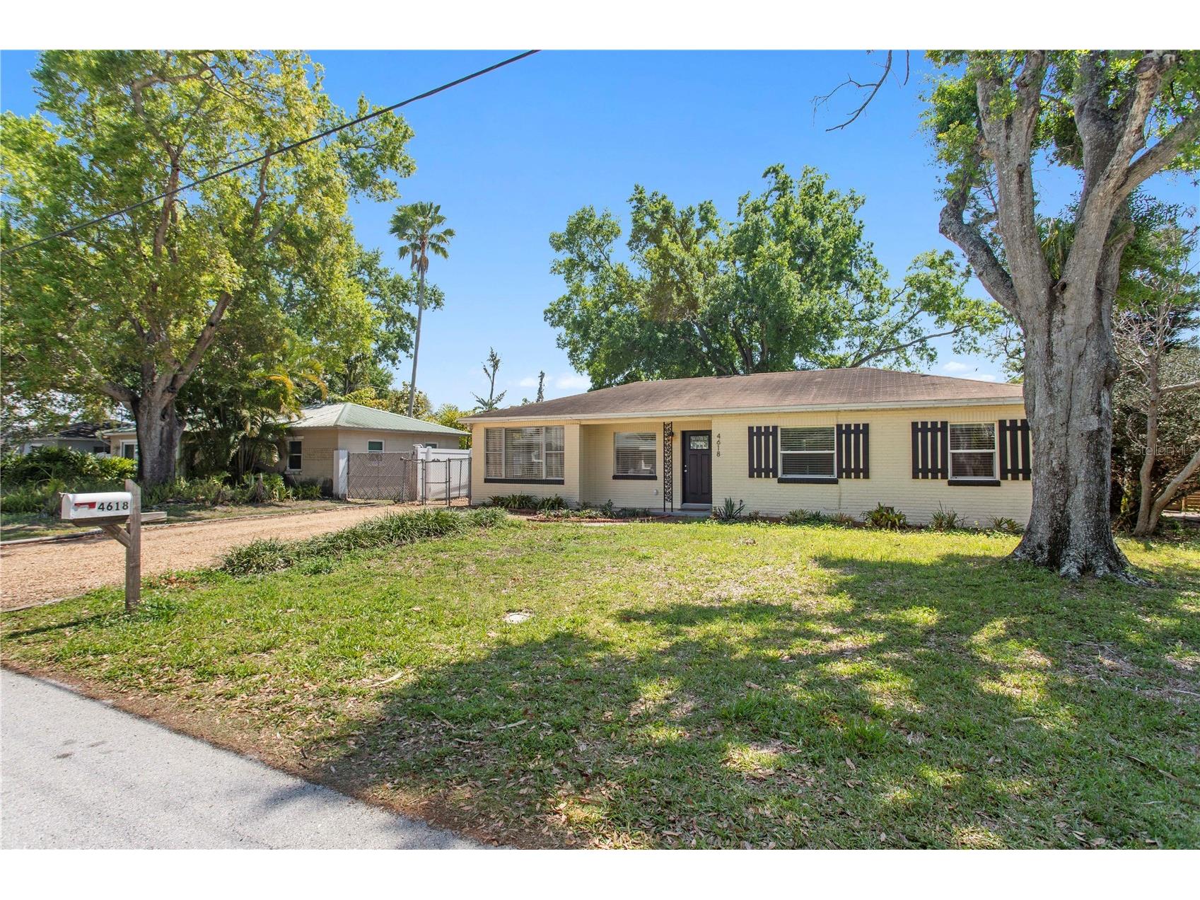 4618 W Bay Villa Avenue Tampa FL 33611 TB8484722 image1