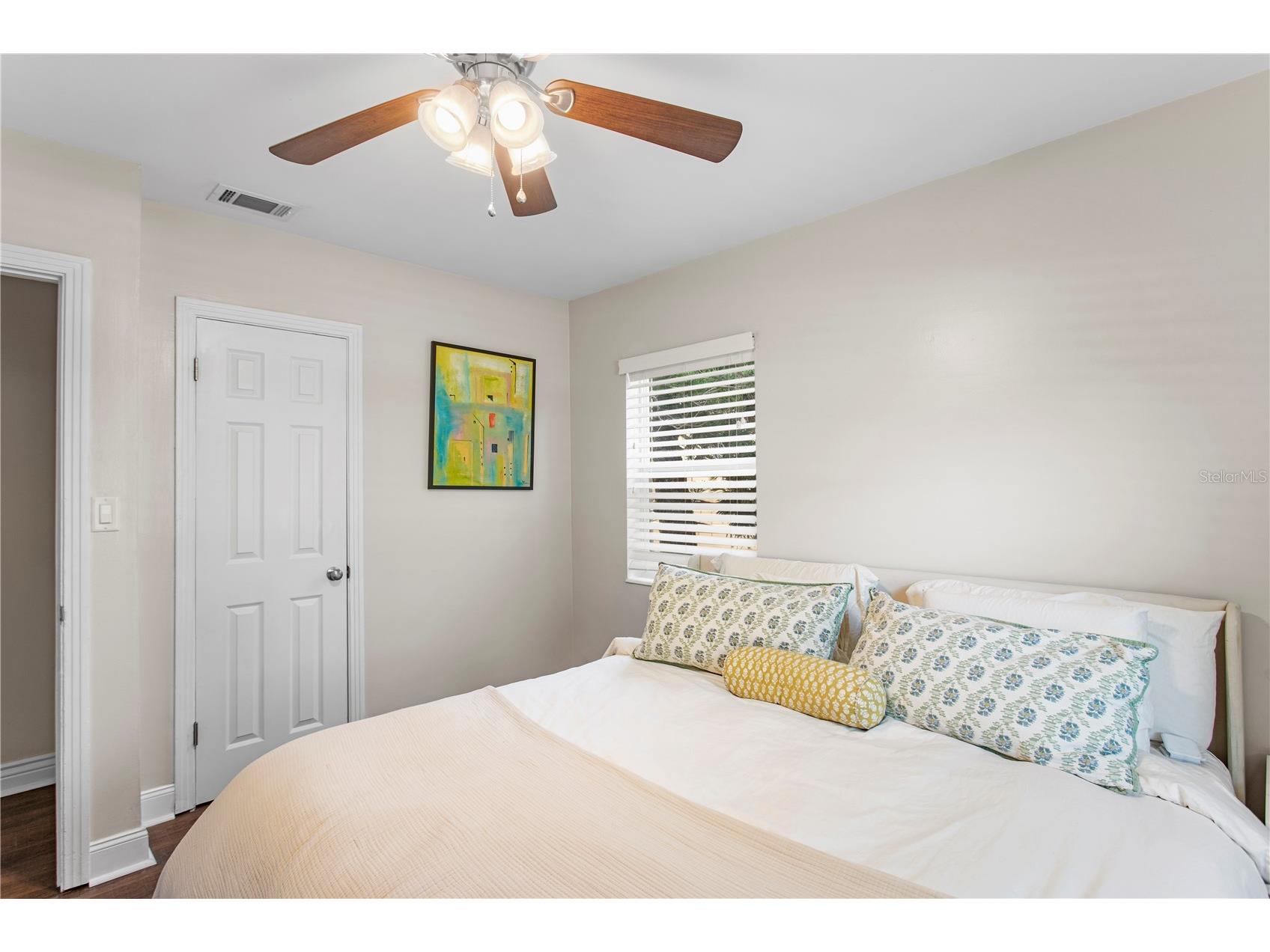 4618 W Bay Villa Avenue Tampa FL 33611 TB8484722 image16