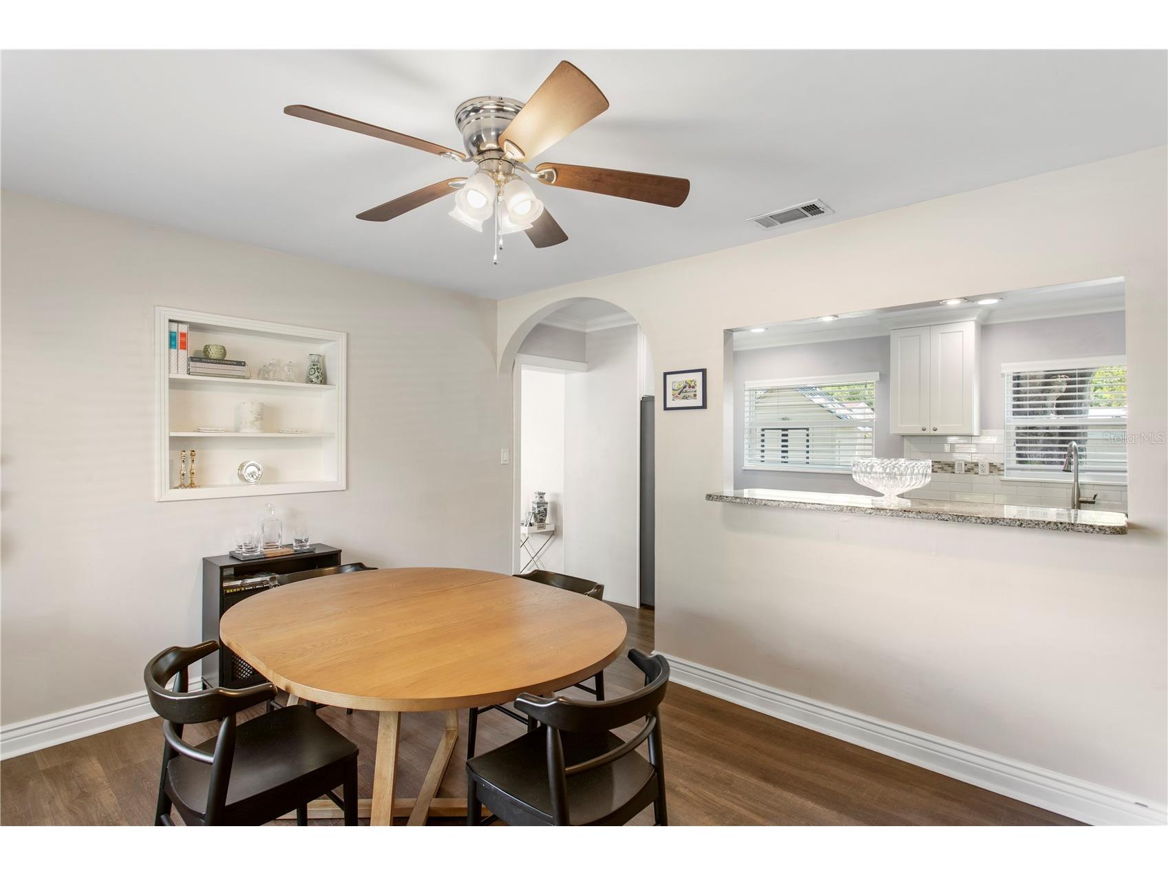 4618 W Bay Villa Avenue Tampa FL 33611 TB8484722 image5