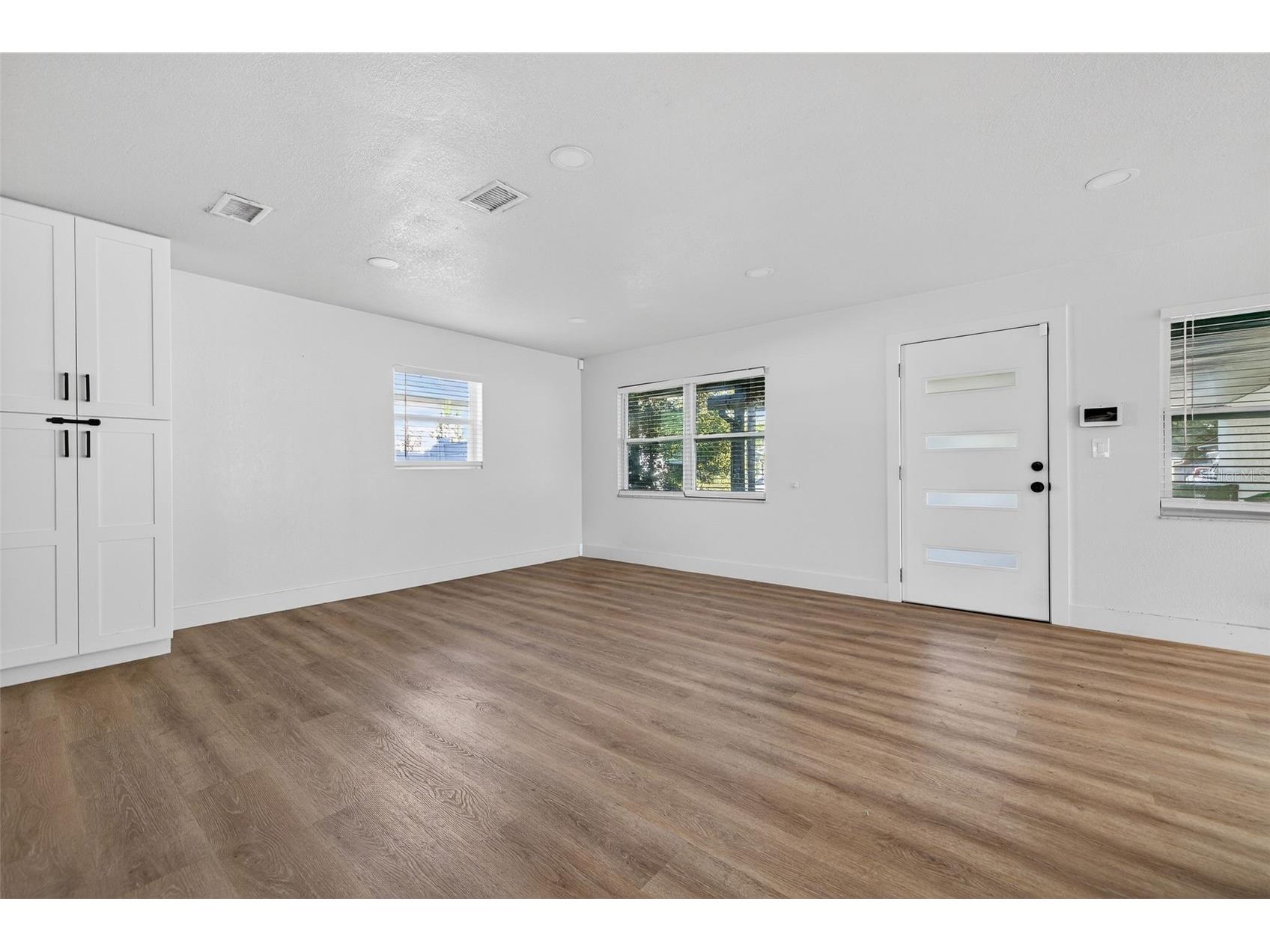 4618 W Pearl Avenue Tampa FL 33611 TB8486063 image3