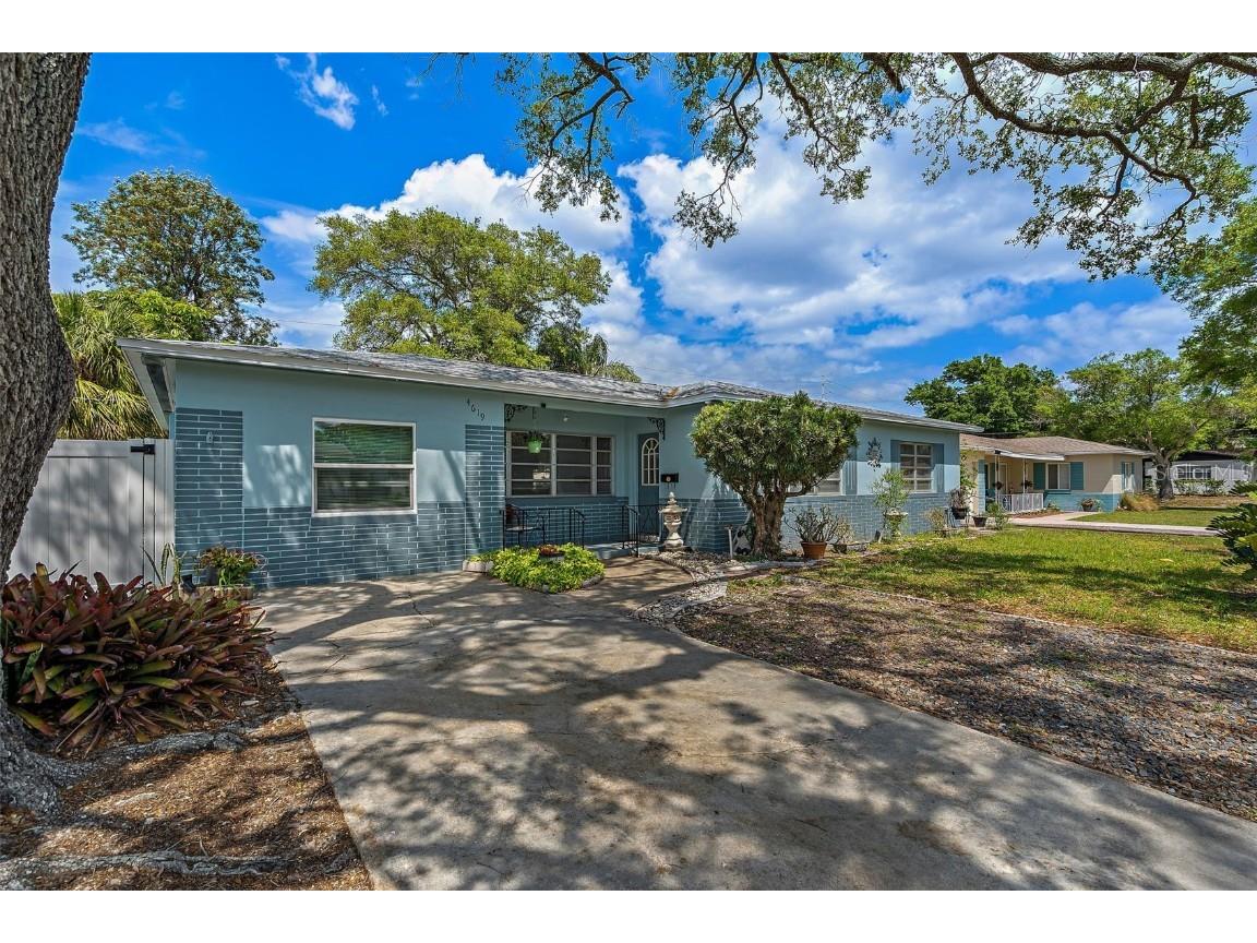 4619 11th Avenue N Saint Petersburg FL 33713 U8236340 image1