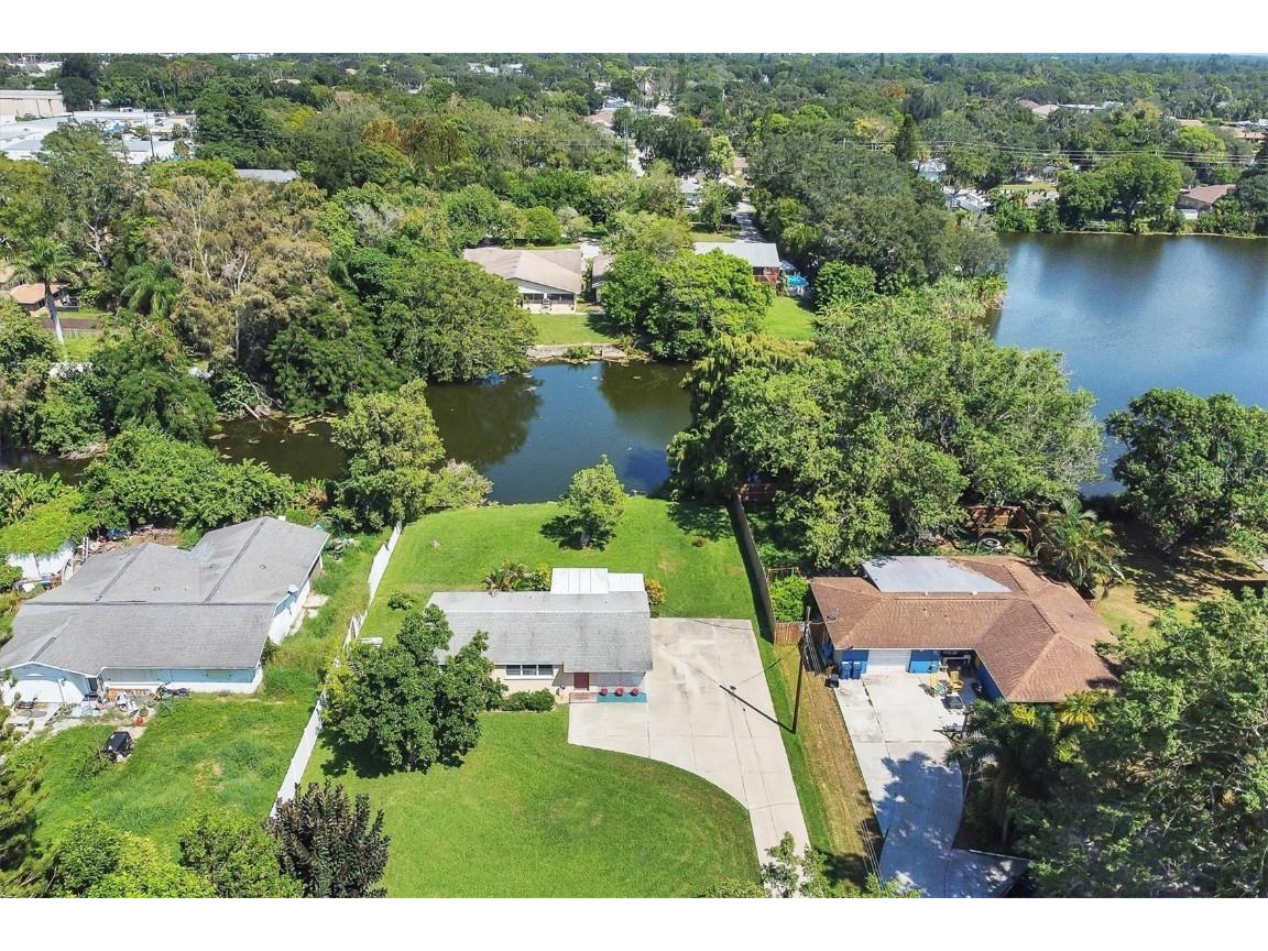4619 33rd Street W Bradenton FL 34207 - MC COLLUMS LAKE A4580574 image1