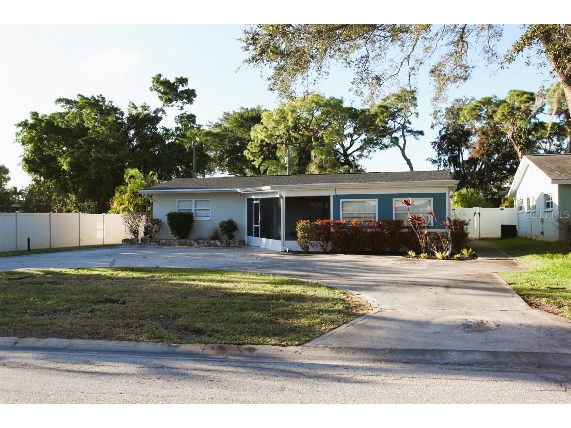 4619 Helena Street NE Saint Petersburg FL 33703 U8219797 image1