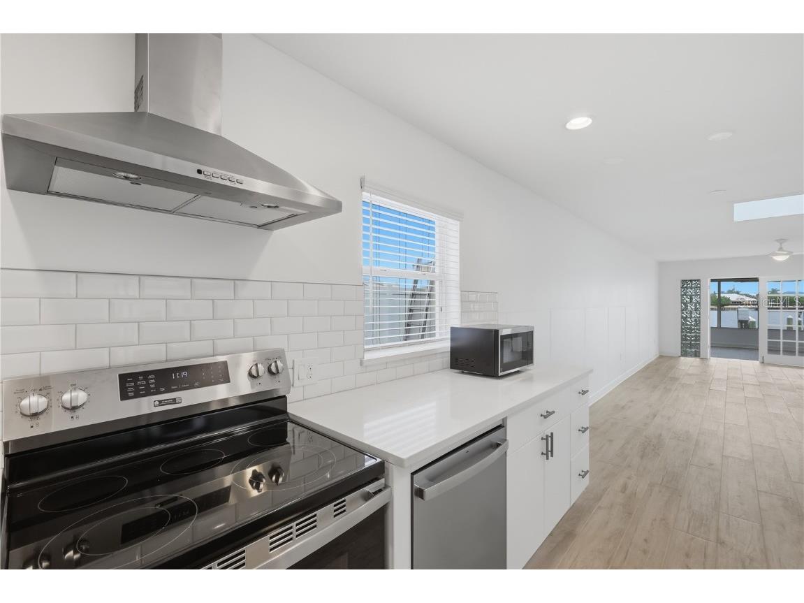 462 63rd Street Holmes Beach FL 34217 A4674852 image14