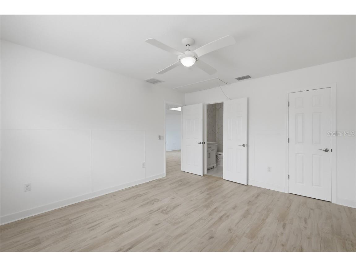 462 63rd Street Holmes Beach FL 34217 A4674852 image16